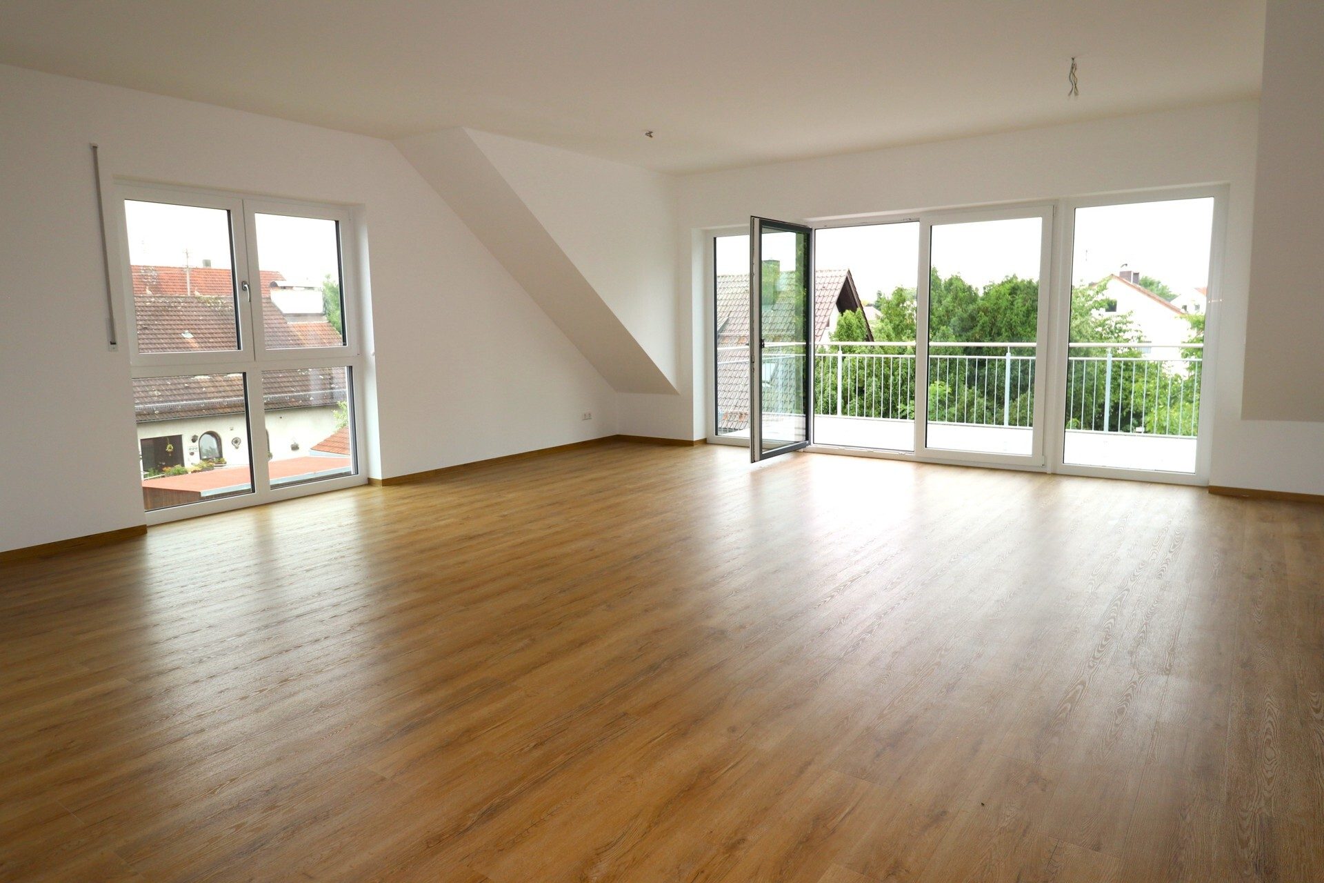 Immobilienangebot - Vöhringen - Alle - Traumwohnung in Vöhringen mit Süd-West-Balkon