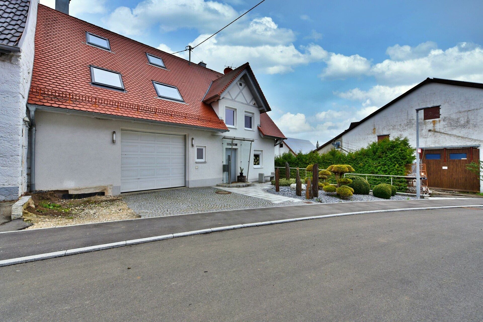 Immobilienangebot - Laichingen / Machtolsheim - Alle - Charmantes Einfamilienhaus top ausgestattet