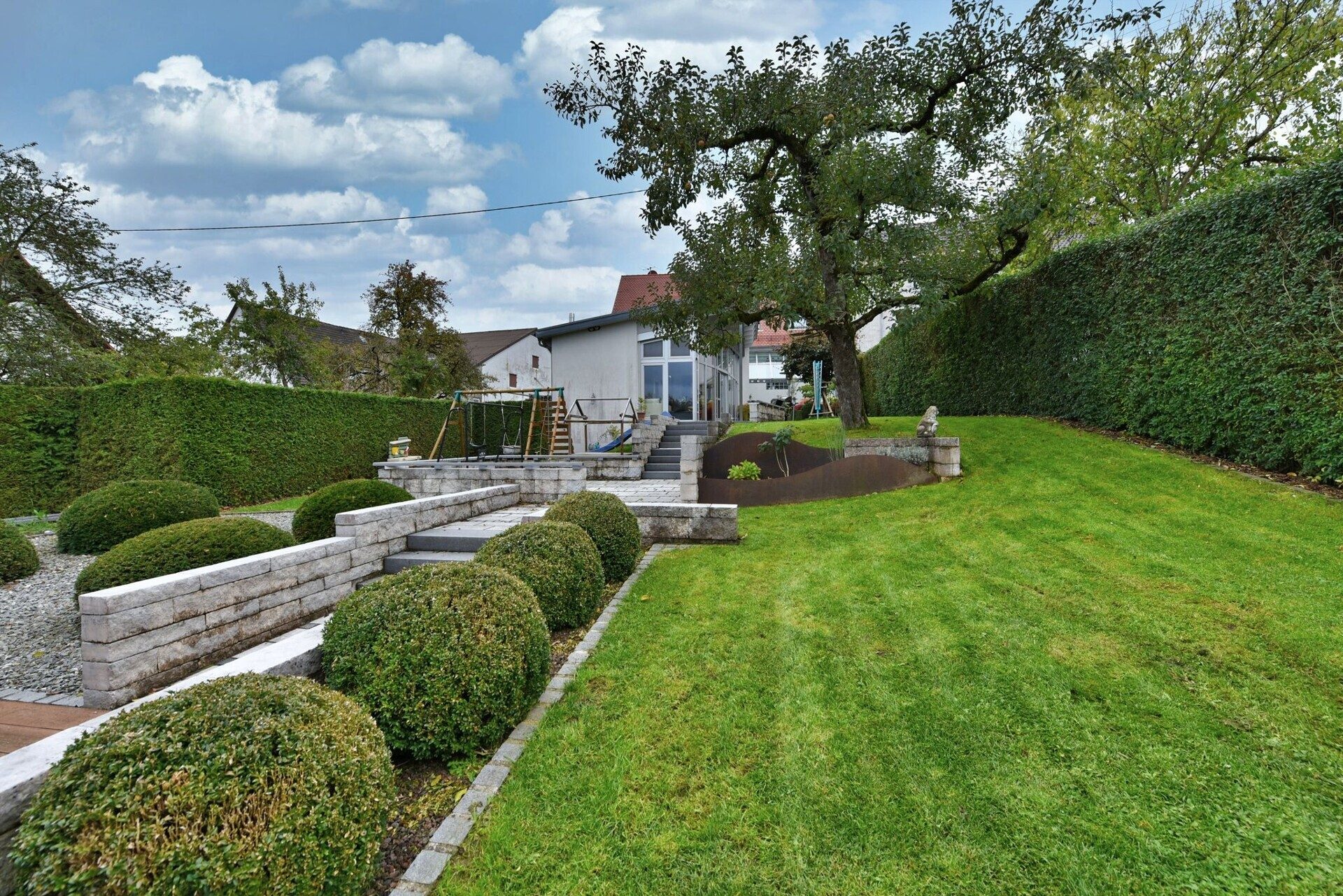 Immobilienangebot - Laichingen / Machtolsheim - Alle - Charmantes Einfamilienhaus top ausgestattet