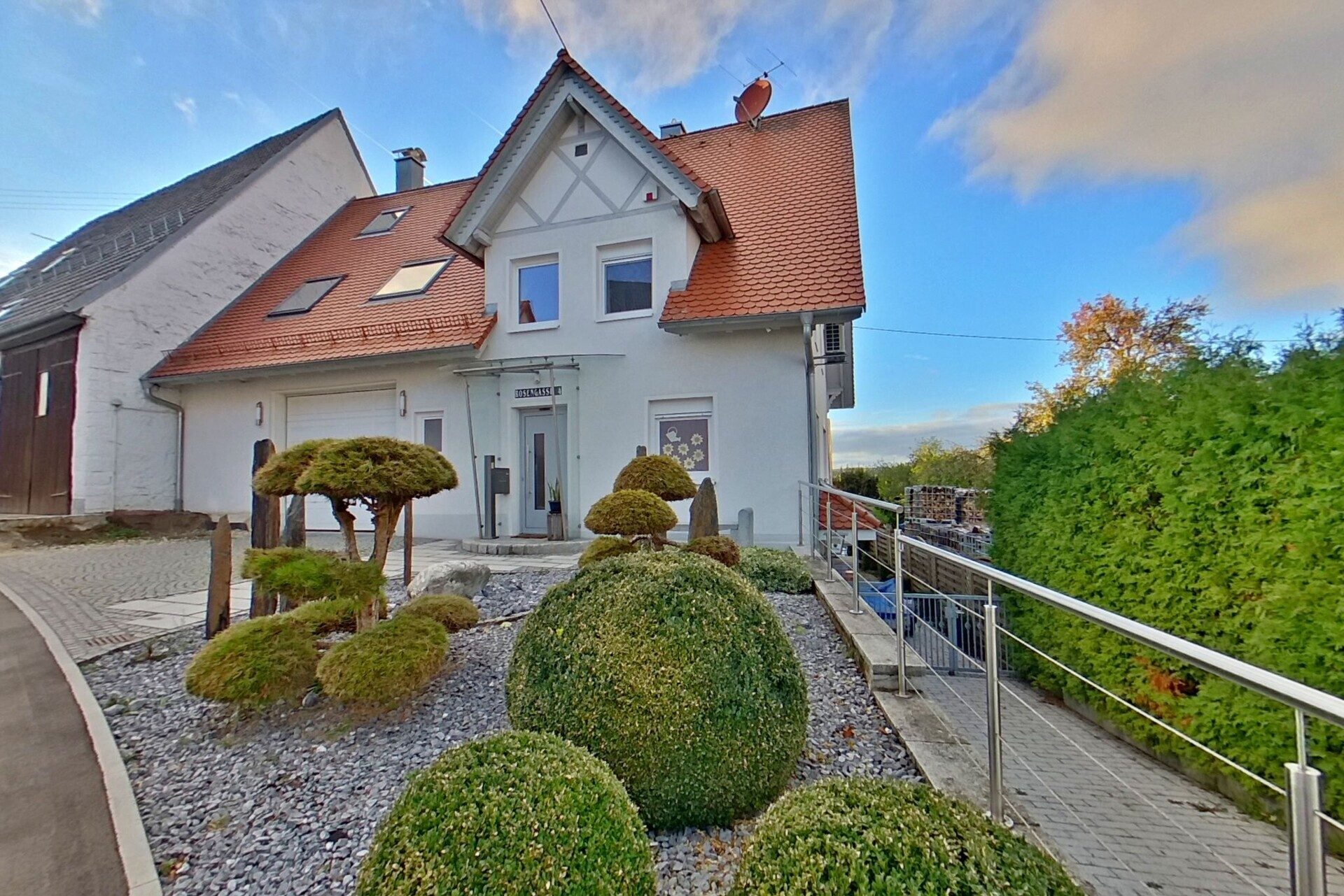 Immobilienangebot - Laichingen / Machtolsheim - Alle - Charmantes Einfamilienhaus top ausgestattet
