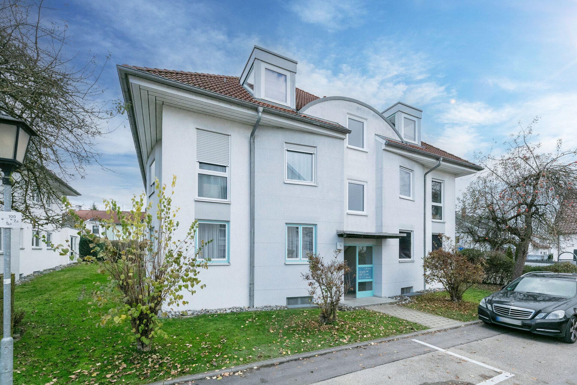 Objektansicht Immobilienangebot - Illerkirchberg - Alle - Stilvolle Wohnimmobilie mit 6 Einheiten + TG-Stellplätze – wertbeständiges Investment