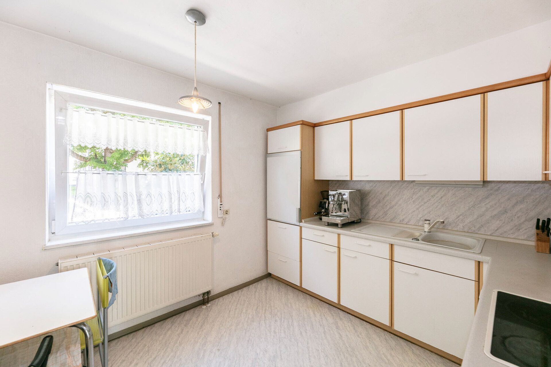 Immobilienangebot - Ulm / Wiblingen - Alle - Modernisiertes Reihenmittelhaus mit zwei WE und ausgebautem Dachgeschoss