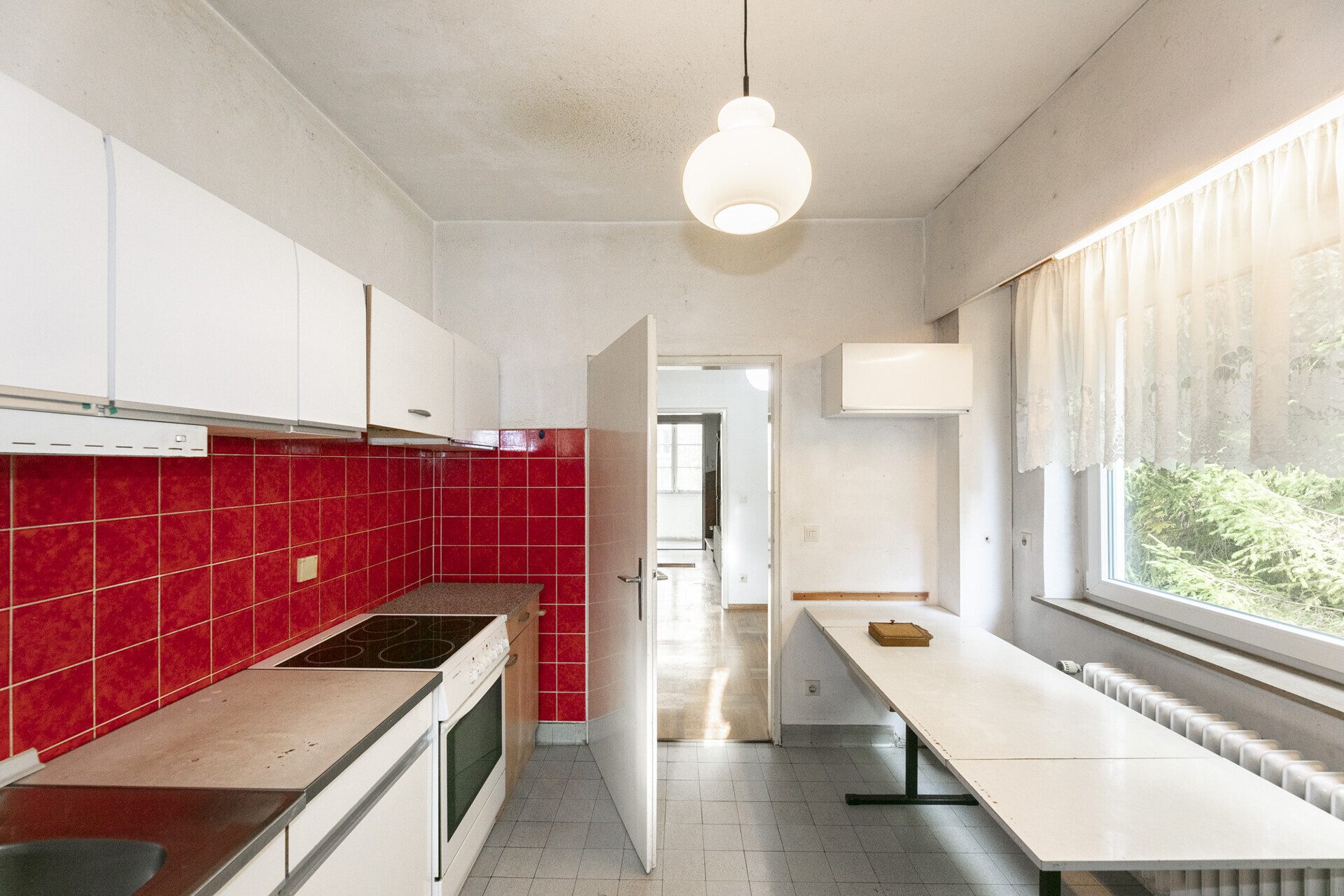 Immobilienangebot - Blaustein / Herrlingen - Alle - Schmuckstück mit viel Platz und großem Grundstück