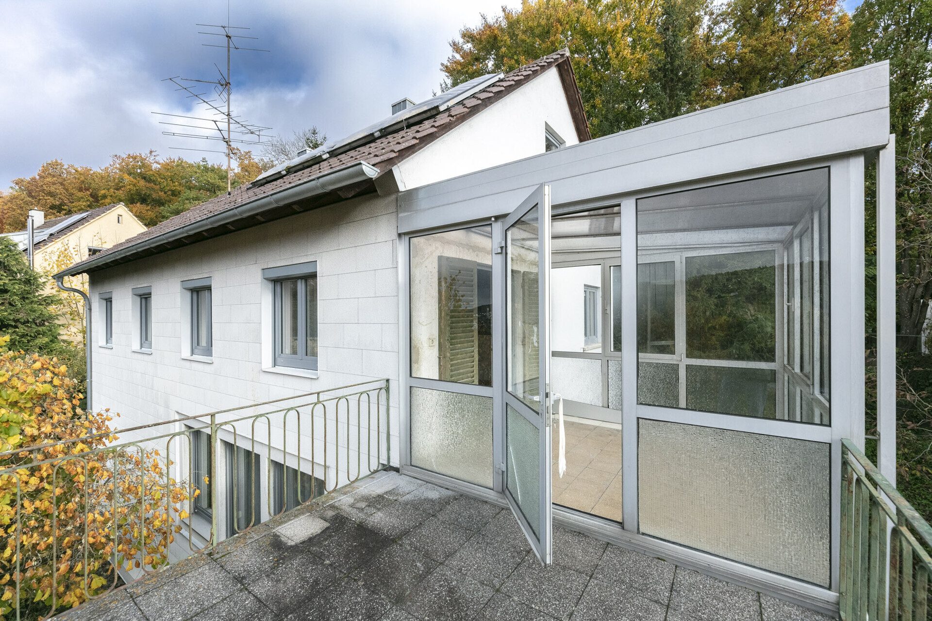 Immobilienangebot - Blaustein / Herrlingen - Alle - Schmuckstück mit viel Platz und großem Grundstück