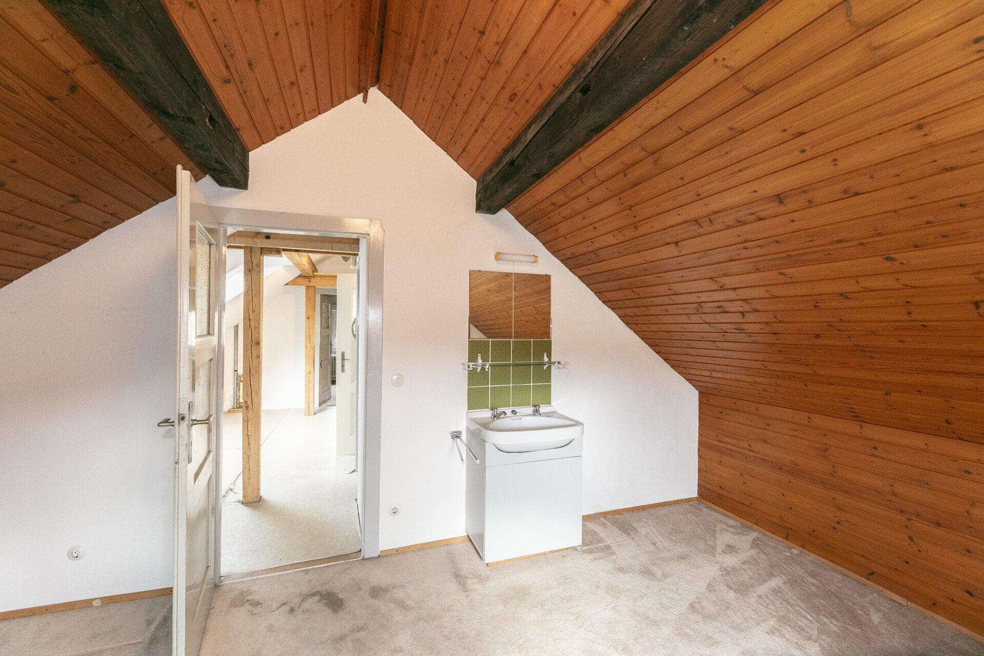 Immobilienangebot - Blaustein / Herrlingen - Alle - Schmuckstück mit viel Platz und großem Grundstück