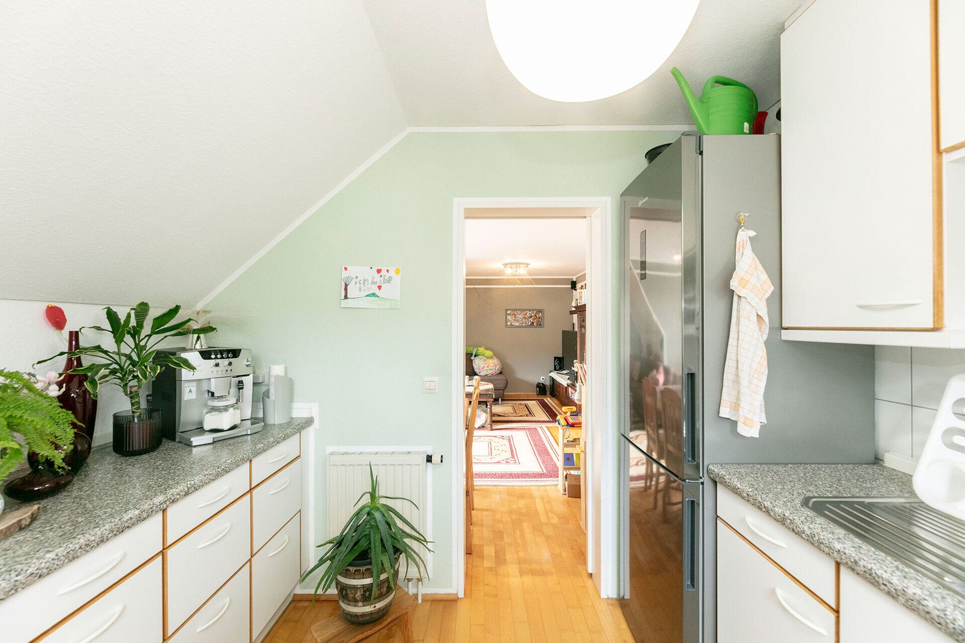 Immobilienangebot - Blaustein/Herrlingen - Alle - Dachgeschosswohnung mit Charme - einziehen und wohlfühlen