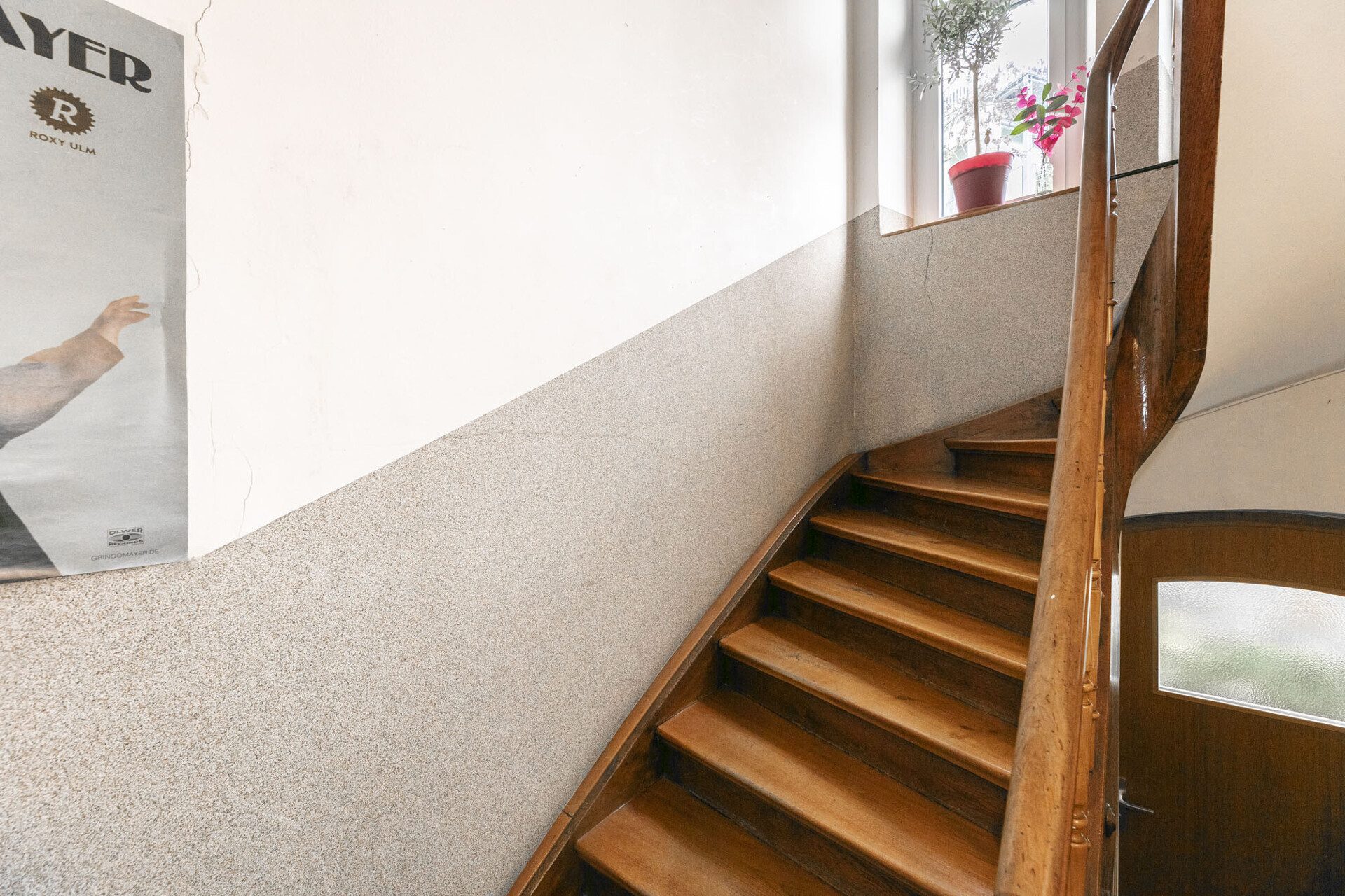 Immobilienangebot - Ulm - Alle - Top-Lage: Mehrparteienhaus mit 5 Einheiten, Garten & Entwicklungspotential