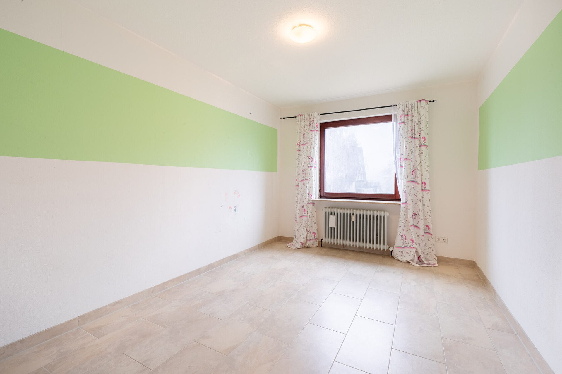 Immobilienangebot - Dornstadt / Tomerdingen - Alle - 117 m² Wohnkomfort 
EG-Wohnung mit Garage und privatem Garten