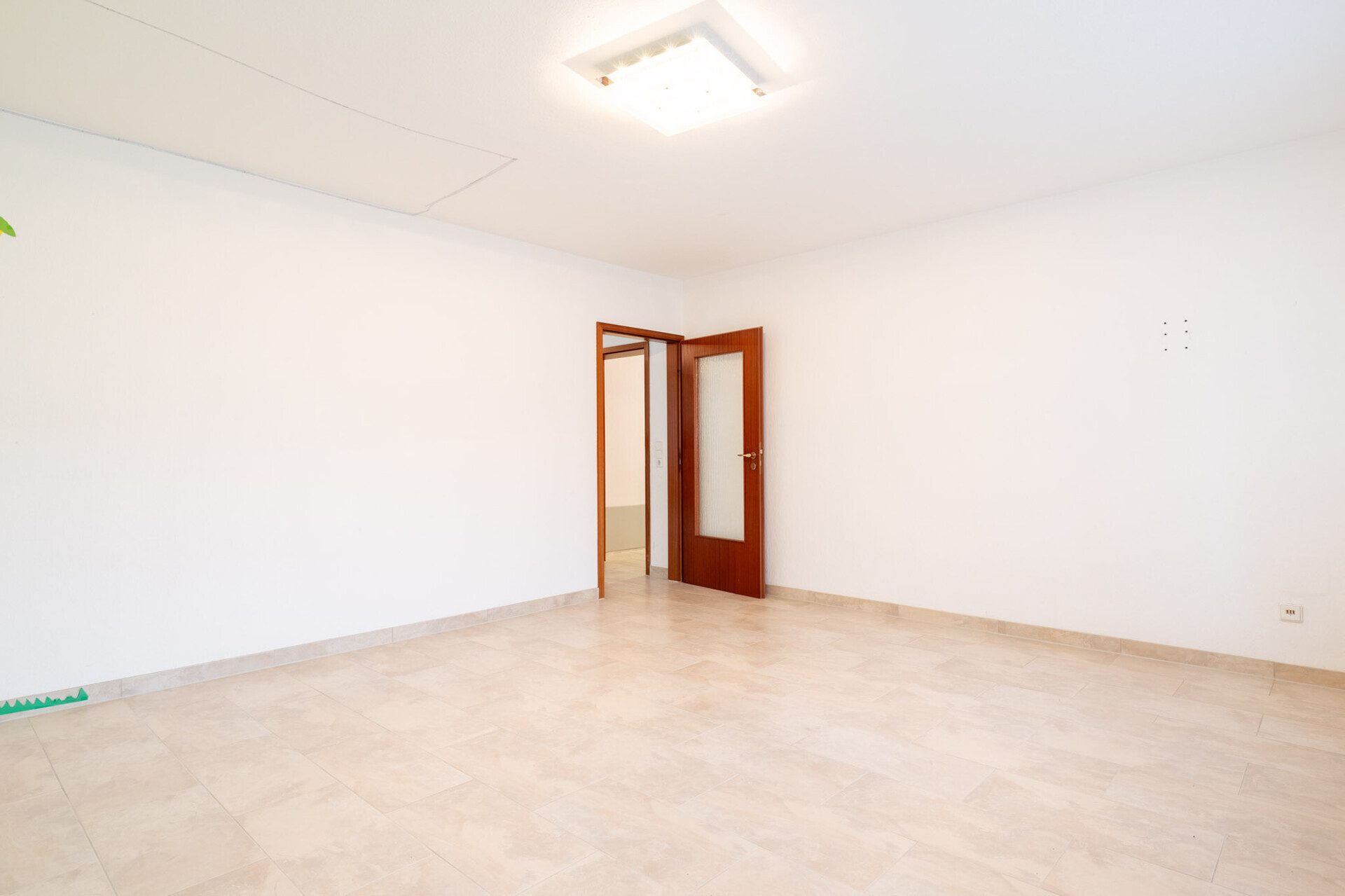 Immobilienangebot - Dornstadt / Tomerdingen - Alle - 117 m² Wohnkomfort 
EG-Wohnung mit Garage und privatem Garten