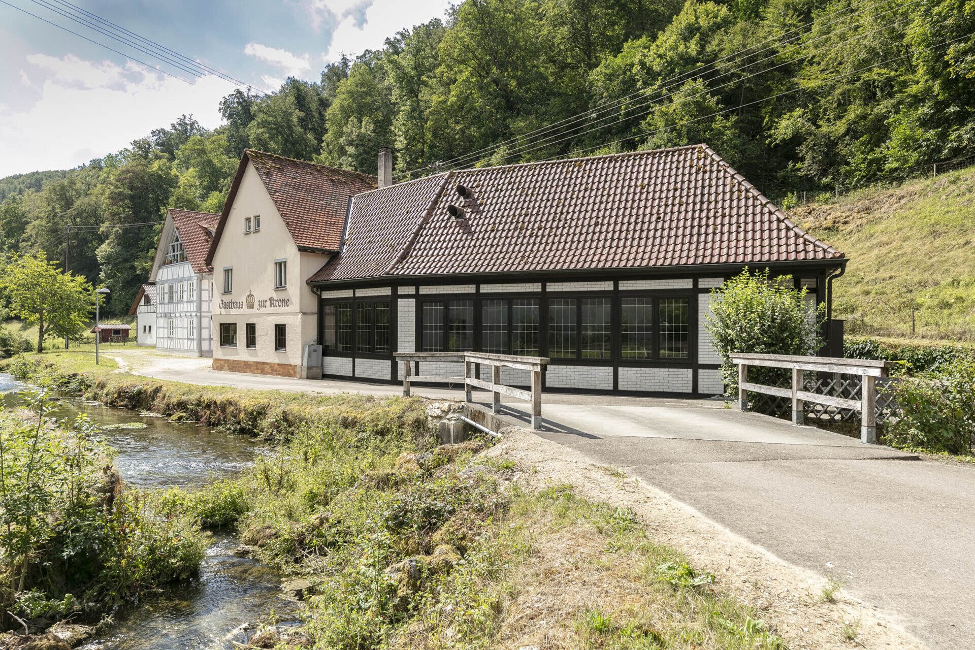 Immobilienangebot - Blaustein/Lautern - Alle - Idyllisches Gastronomieobjekt mit Wohnung, Scheune und Biergarten