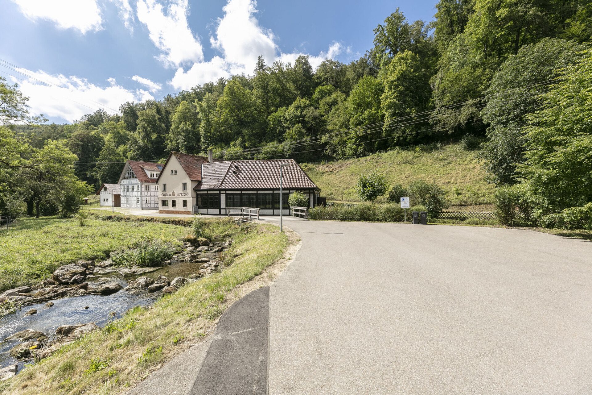 Immobilienangebot - Blaustein/Lautern - Alle - Idyllisches Gastronomieobjekt mit Wohnung, Scheune und Biergarten