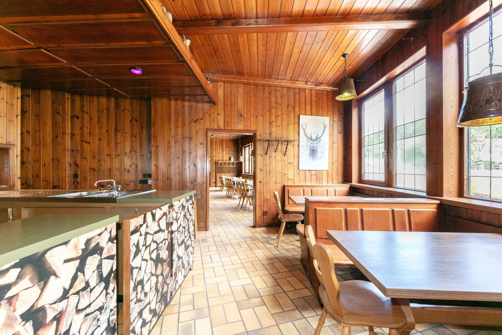 Immobilienangebot - Blaustein/Lautern - Alle - Idyllisches Gastronomieobjekt mit Wohnung, Scheune und Biergarten