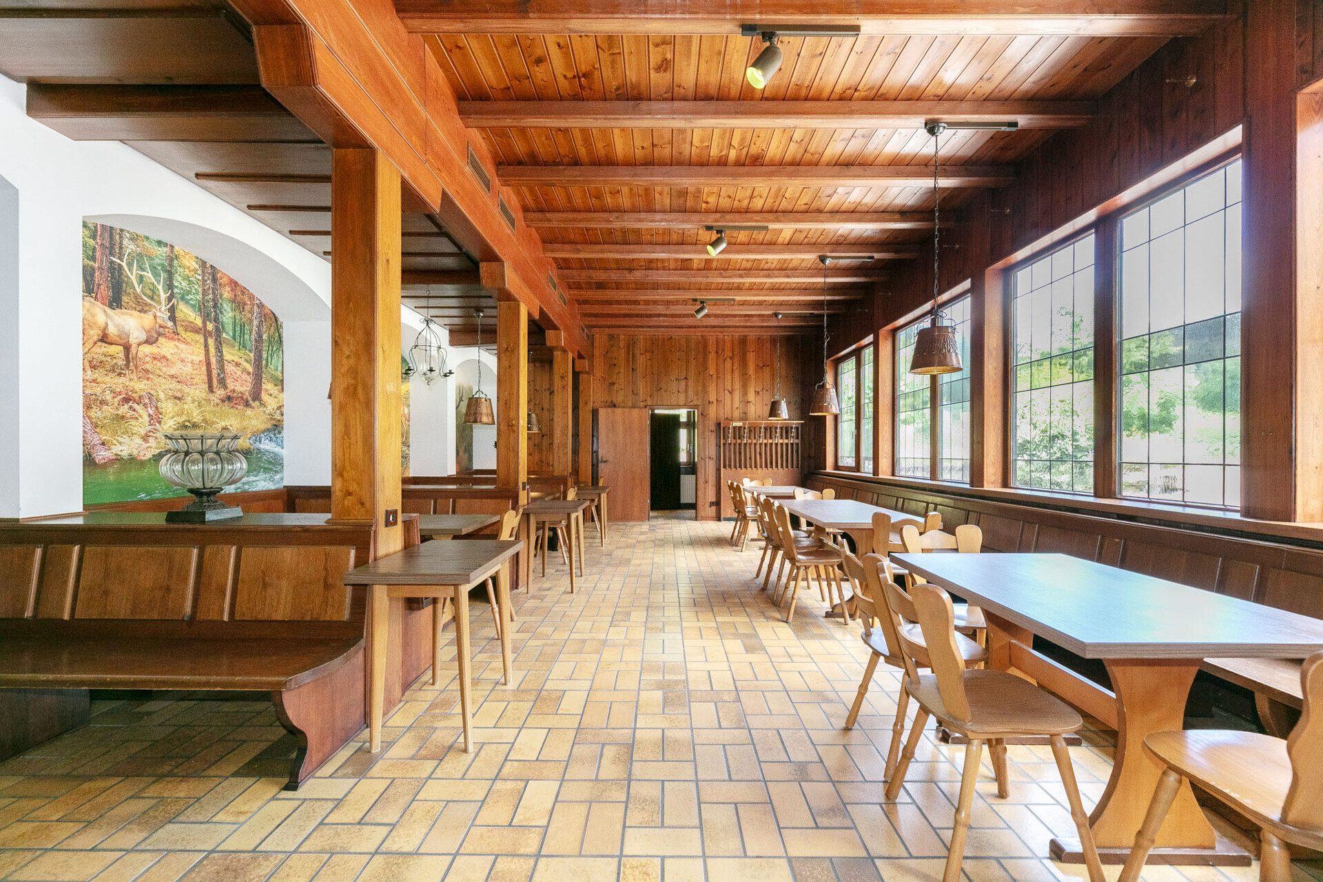 Immobilienangebot - Blaustein/Lautern - Alle - Idyllisches Gastronomieobjekt mit Wohnung, Scheune und Biergarten