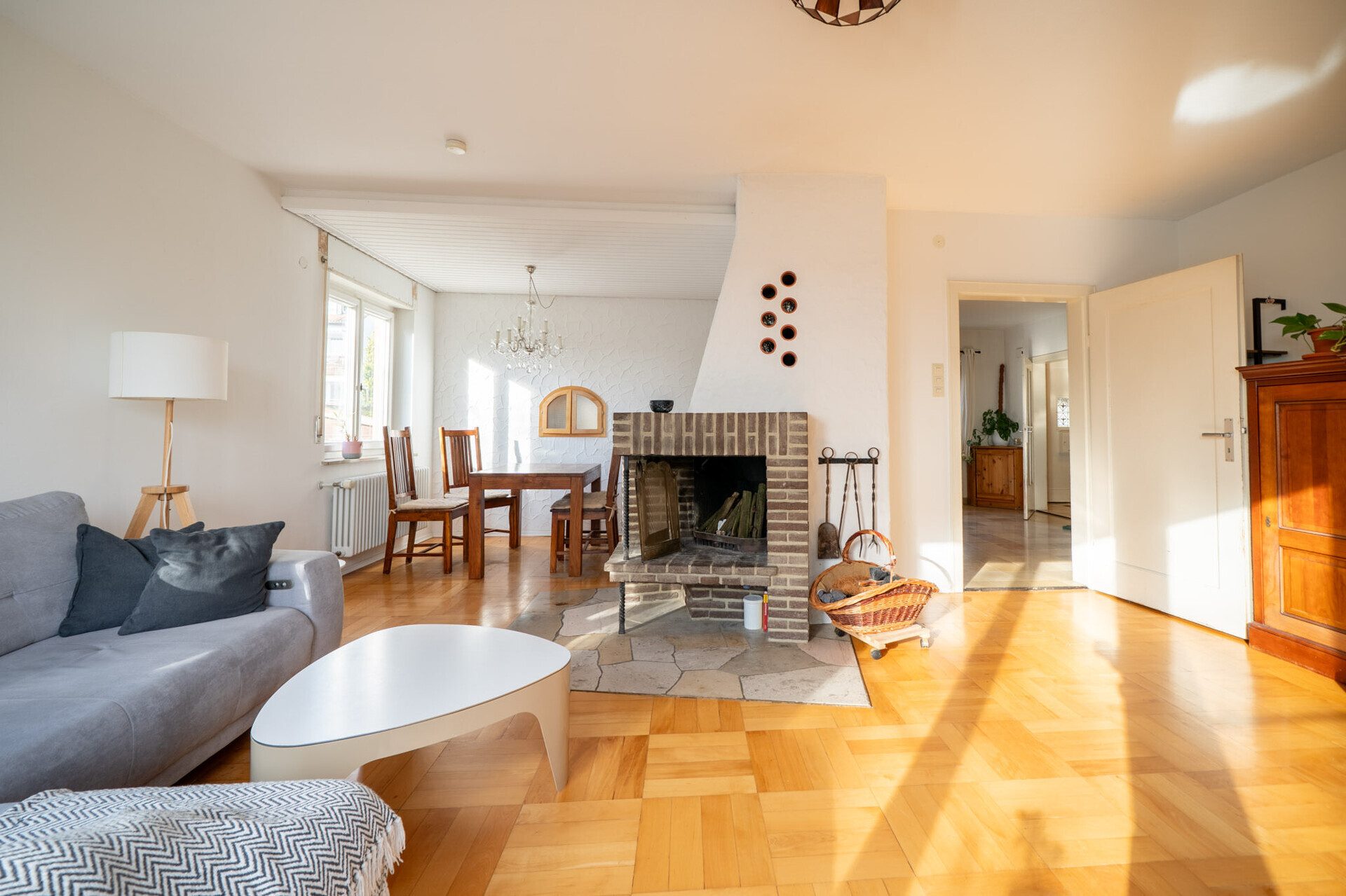 Immobilienangebot - Erbach - Alle - Viel Platz zum Leben: Einfamilienhaus mit Garten, Kamin und Rückzugsorten