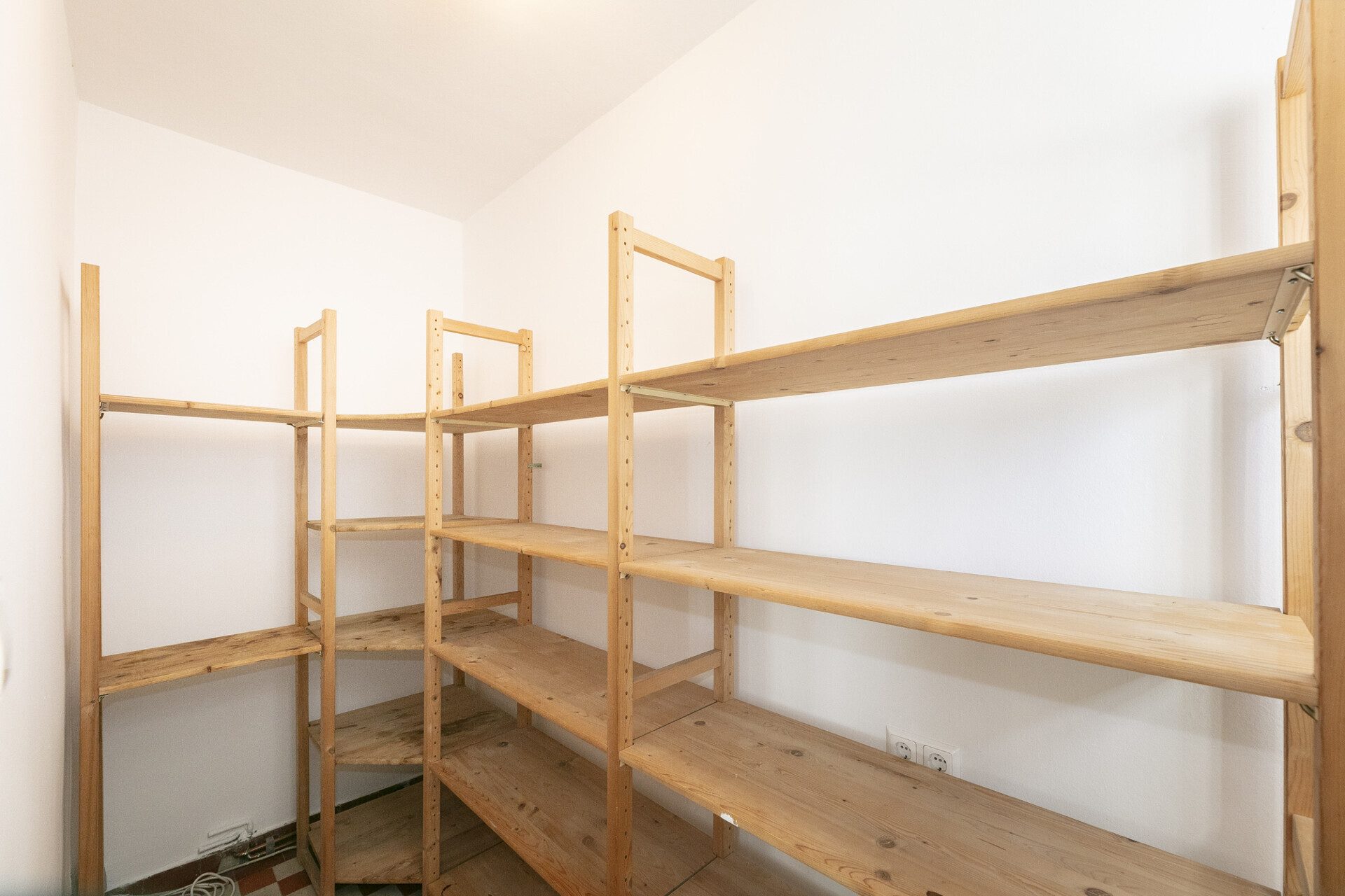 Immobilienangebot - Weißenhorn - Alle - Wohn- und Geschäftshaus mit Ausbaupotenzial und vermieteter Bürofläche