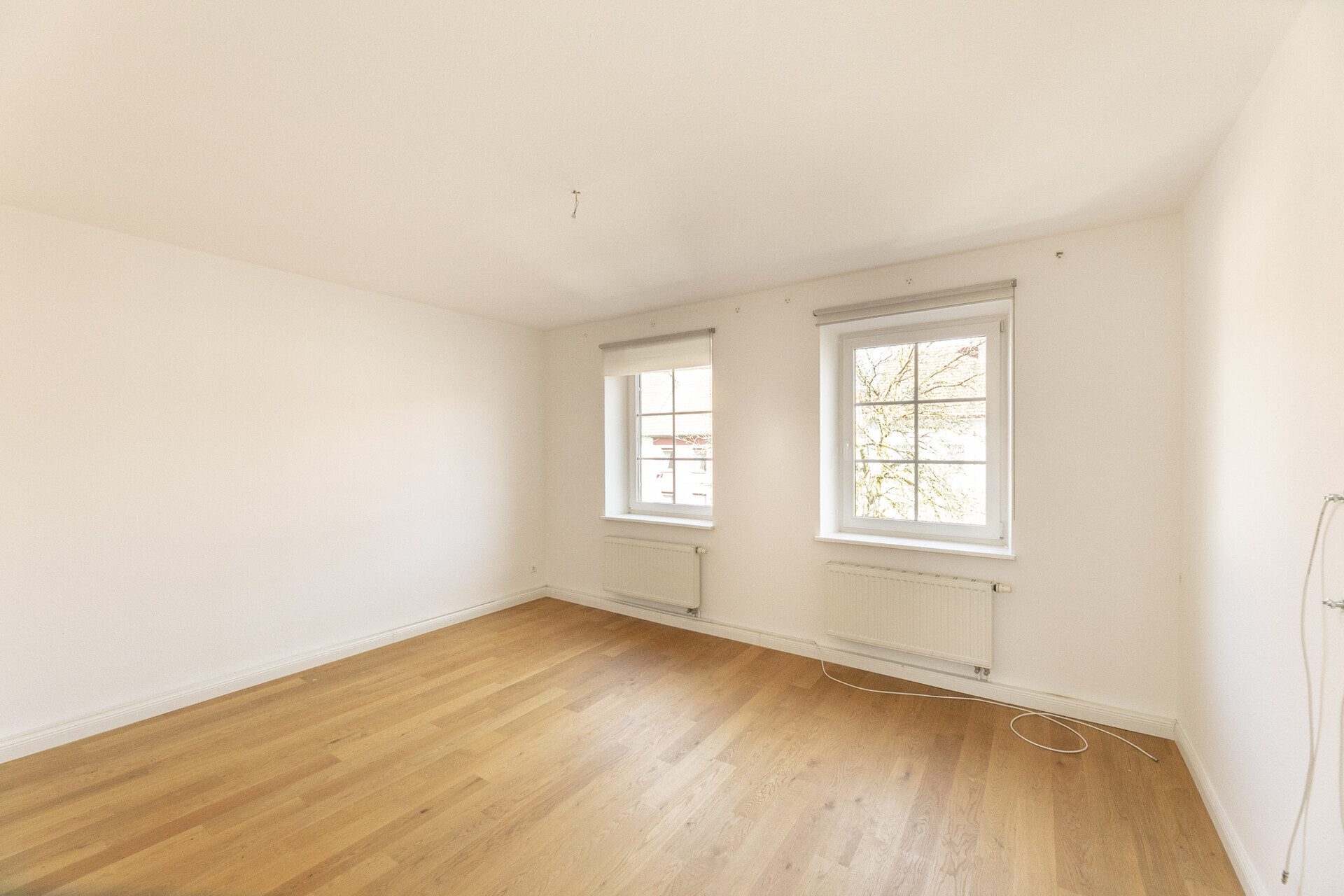 Immobilienangebot - Weißenhorn - Alle - Wohn- und Geschäftshaus mit Ausbaupotenzial und vermieteter Bürofläche