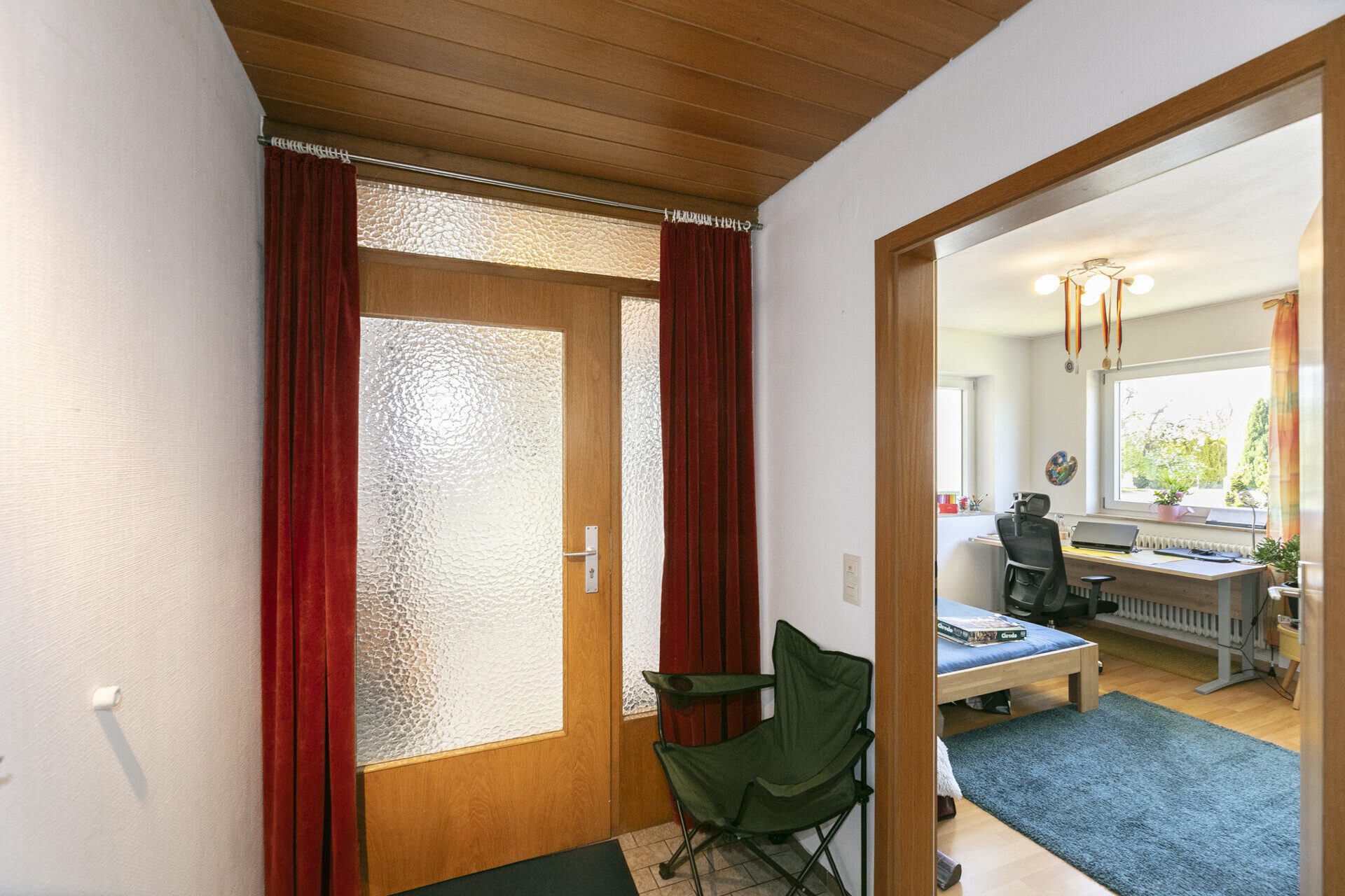 Immobilienangebot - Erbach-Ersingen - Alle - Zur Kapitalanlage oder zum Selbstbezug - 
ZFH mit schönem Grundstück