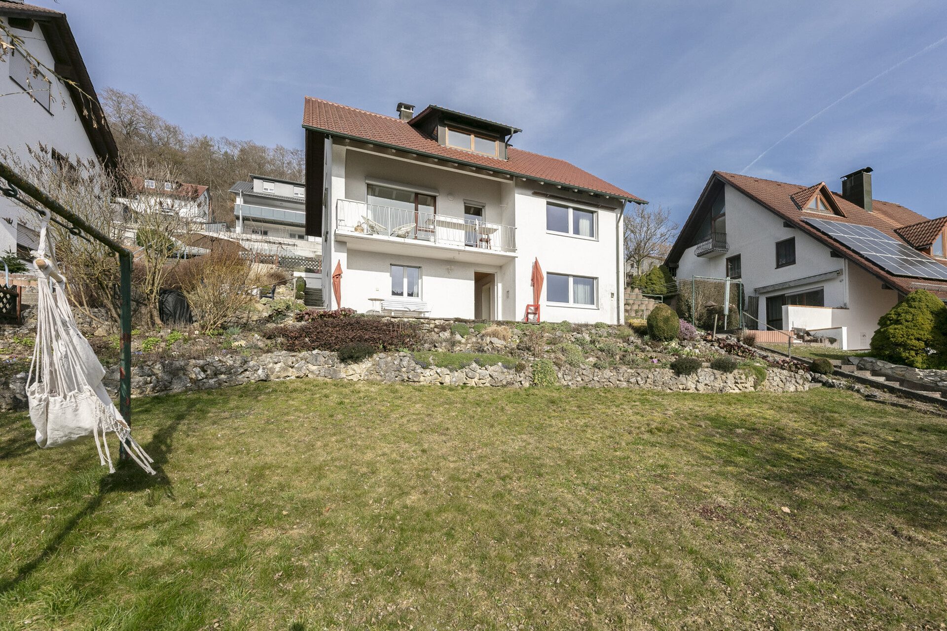 Immobilienangebot - Schelklingen - Alle - Über den Dächern der Stadt – 
Großzügiges Zuhause für die ganze Familie