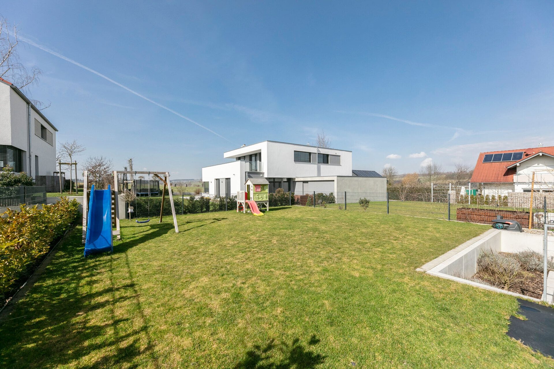 Immobilienangebot - Oberdischingen - Alle - Wohnkultur auf höchstem Niveau - exklusives Einfamilienhaus mit Designanspruch