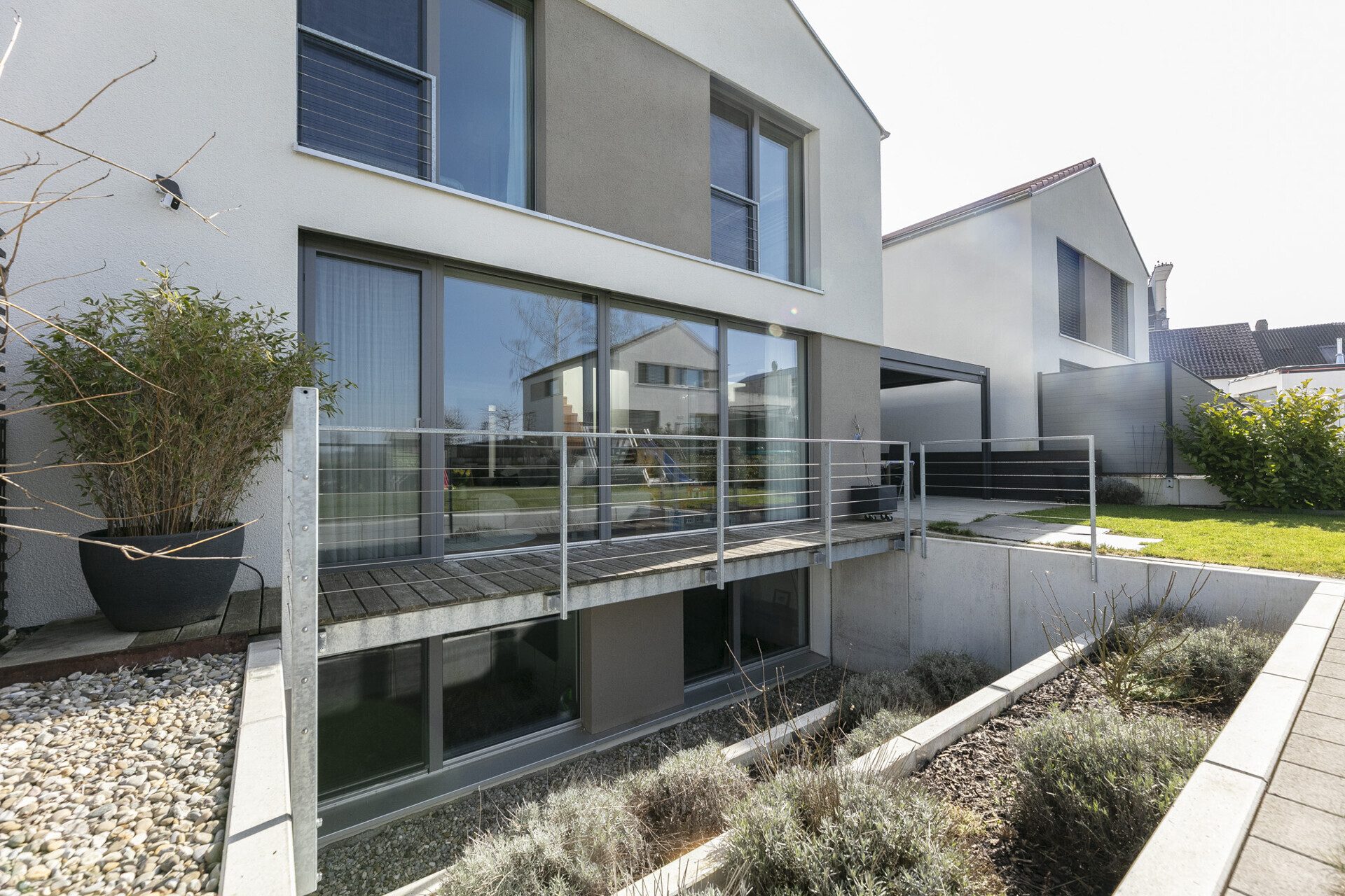 Immobilienangebot - Oberdischingen - Alle - Wohnkultur auf höchstem Niveau - exklusives Einfamilienhaus mit Designanspruch
