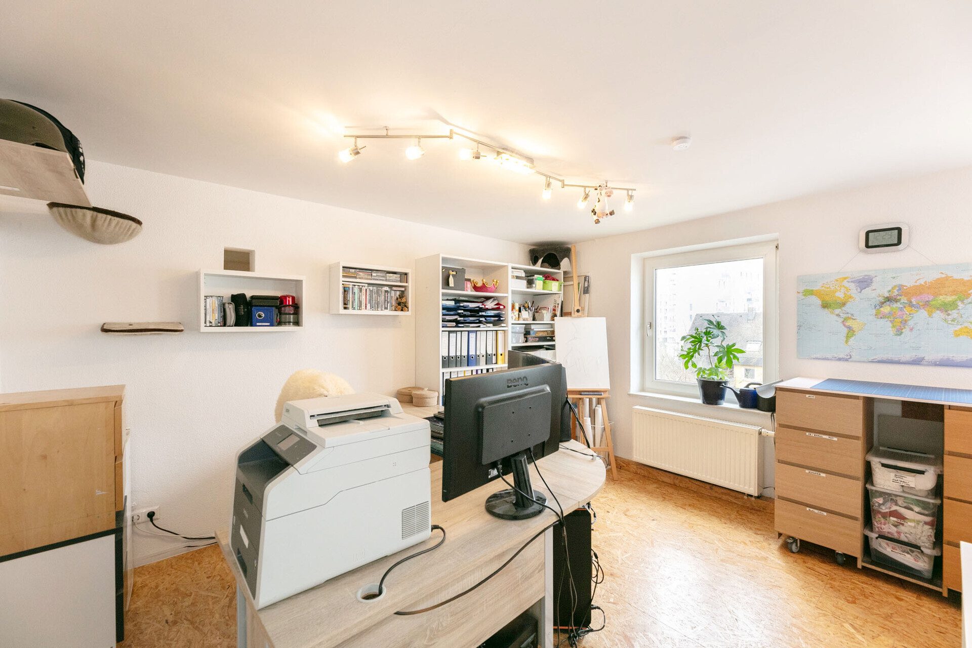 Immobilienangebot - Neu-Ulm - Alle - Zwei in Einem: Großzügige Wohnung mit flexibler Nutzung nach WEG geteilt