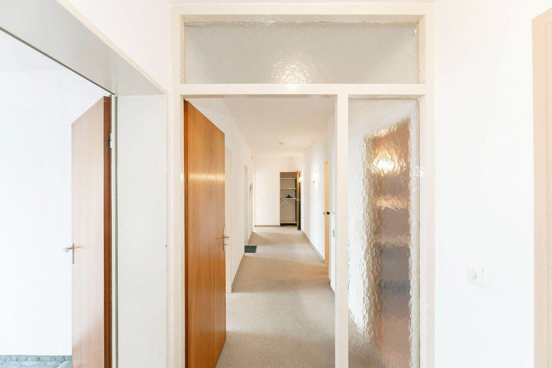 Immobilienangebot - Thalfingen - Alle - Helle und sonnige 3-Zimmer-Wohnung
im 7. Stock mit 2 Balkonen