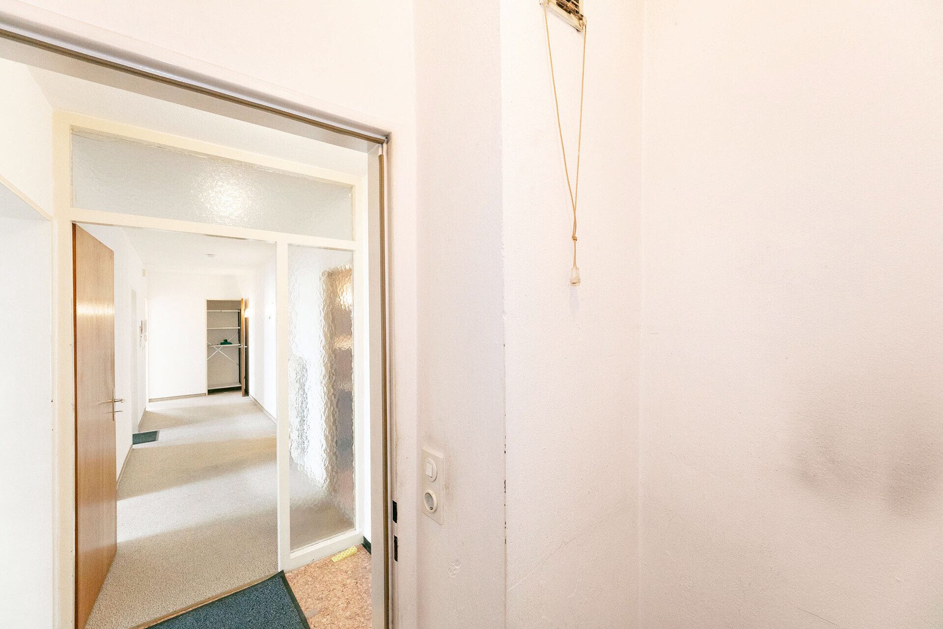 Immobilienangebot - Thalfingen - Alle - Helle und sonnige 3-Zimmer-Wohnung
im 7. Stock mit 2 Balkonen