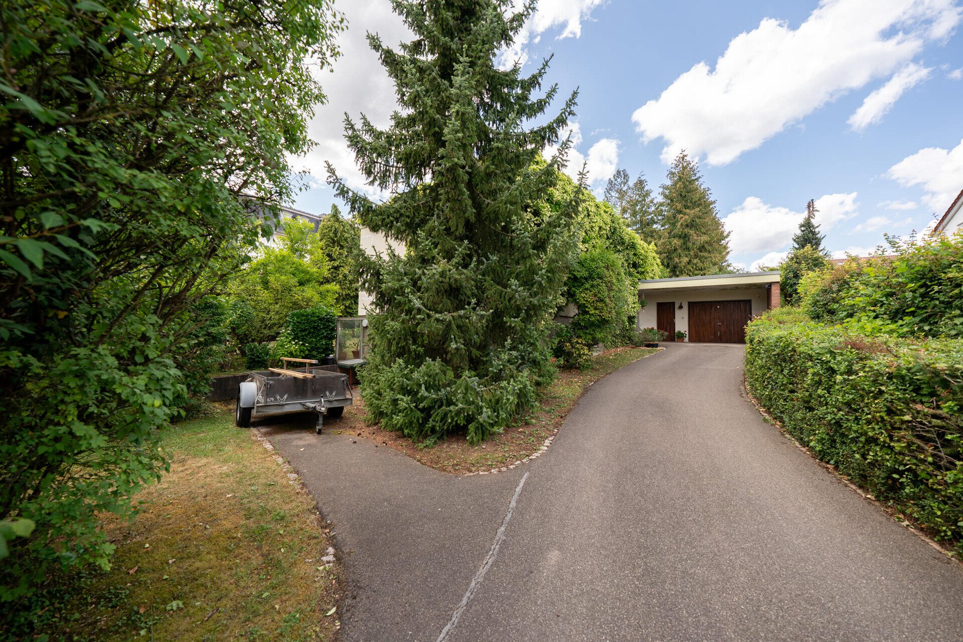Immobilienangebot - Ehingen - Alle - Bungalow mit Platz für die ganze Familie -
Großes Grundstück, ruhige Lage