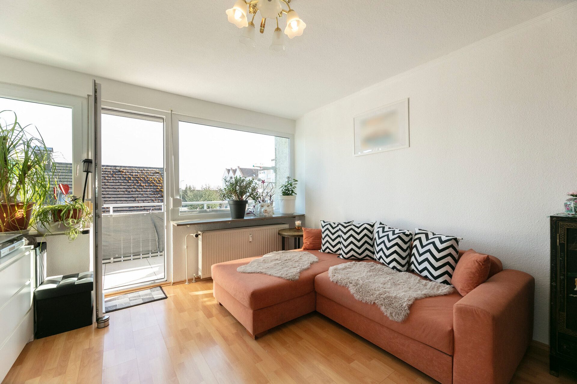 Immobilienangebot - Neu-Ulm / Ludwigsfeld - Alle - Helle 3,5-Zimmer-Wohnung mit Süd-Balkon und Garage