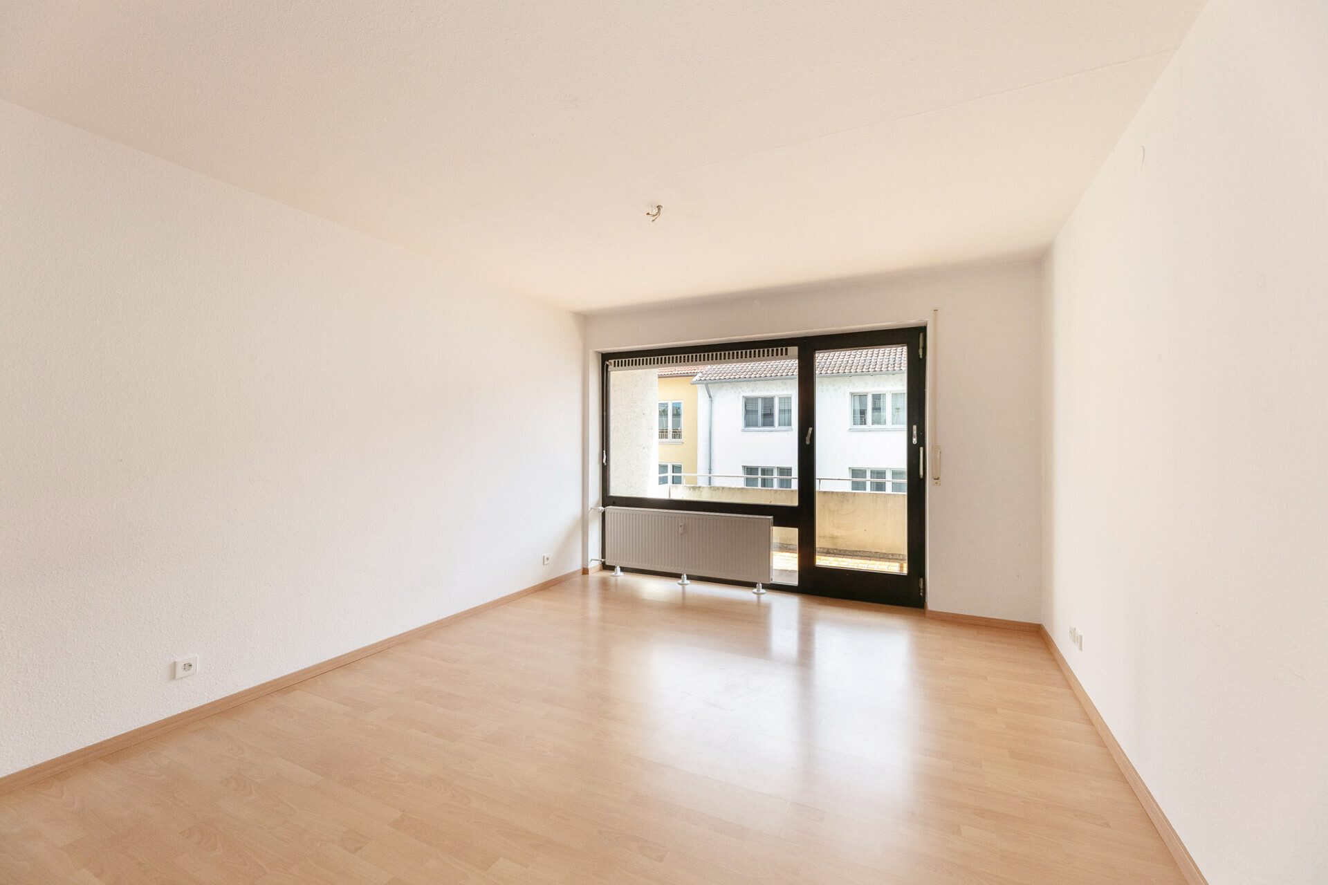 Immobilienangebot - Neu-Ulm - Alle - Selbstbezug oder Kapitalanlage?
Schönes Apartment im Zentrum!
