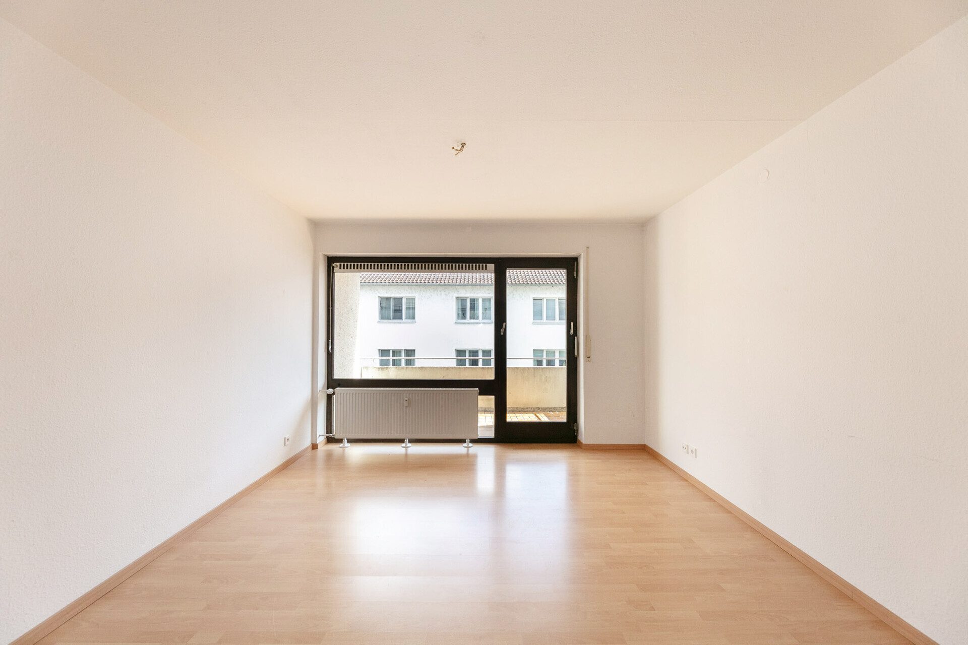 Immobilienangebot - Neu-Ulm - Alle - Selbstbezug oder Kapitalanlage?
Schönes Apartment im Zentrum!