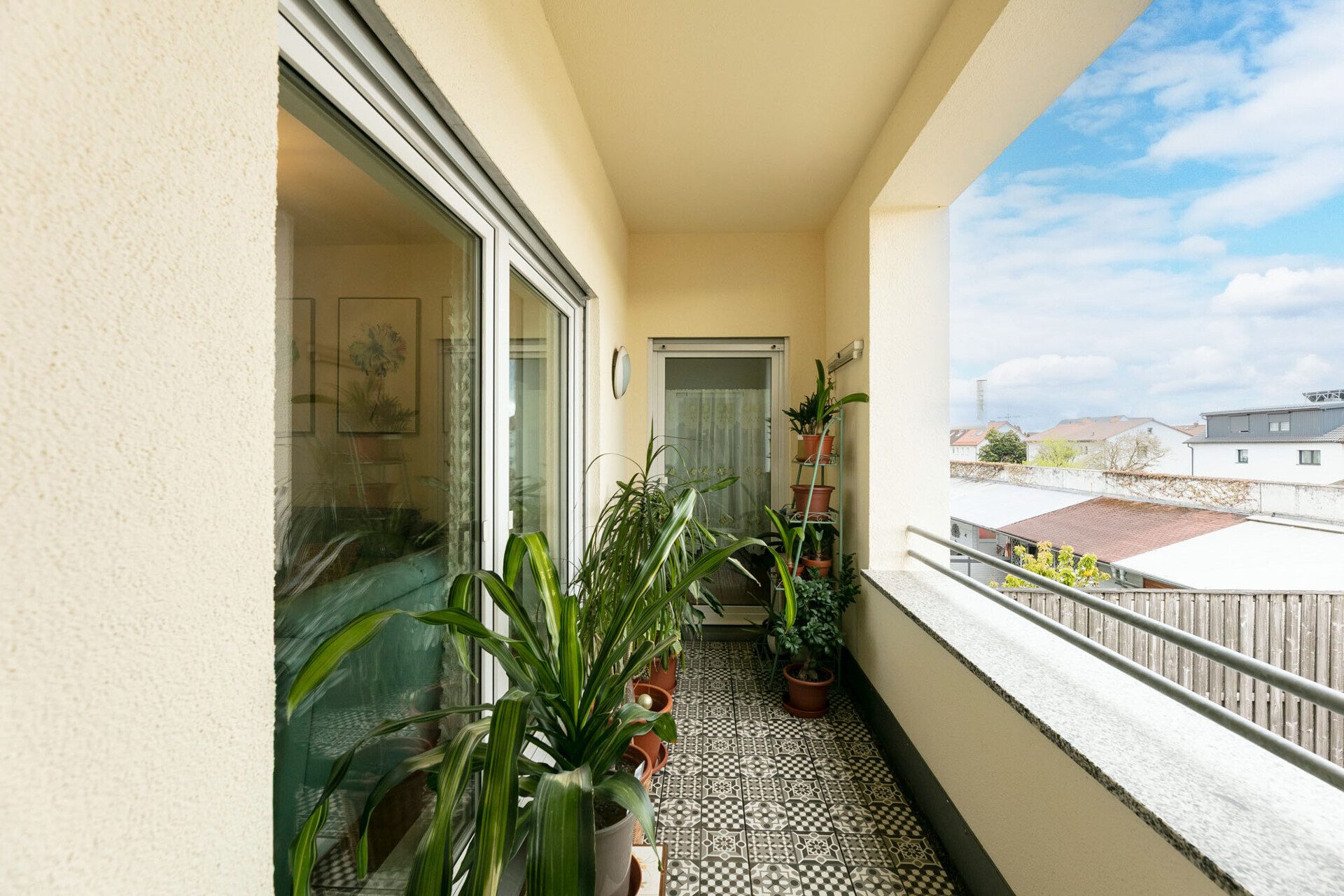 Immobilienangebot - Neu-Ulm / Offenhausen - Alle - Komfortables Wohnen in gepflegtem Ambiente – 4,5 Zimmer mit Balkon