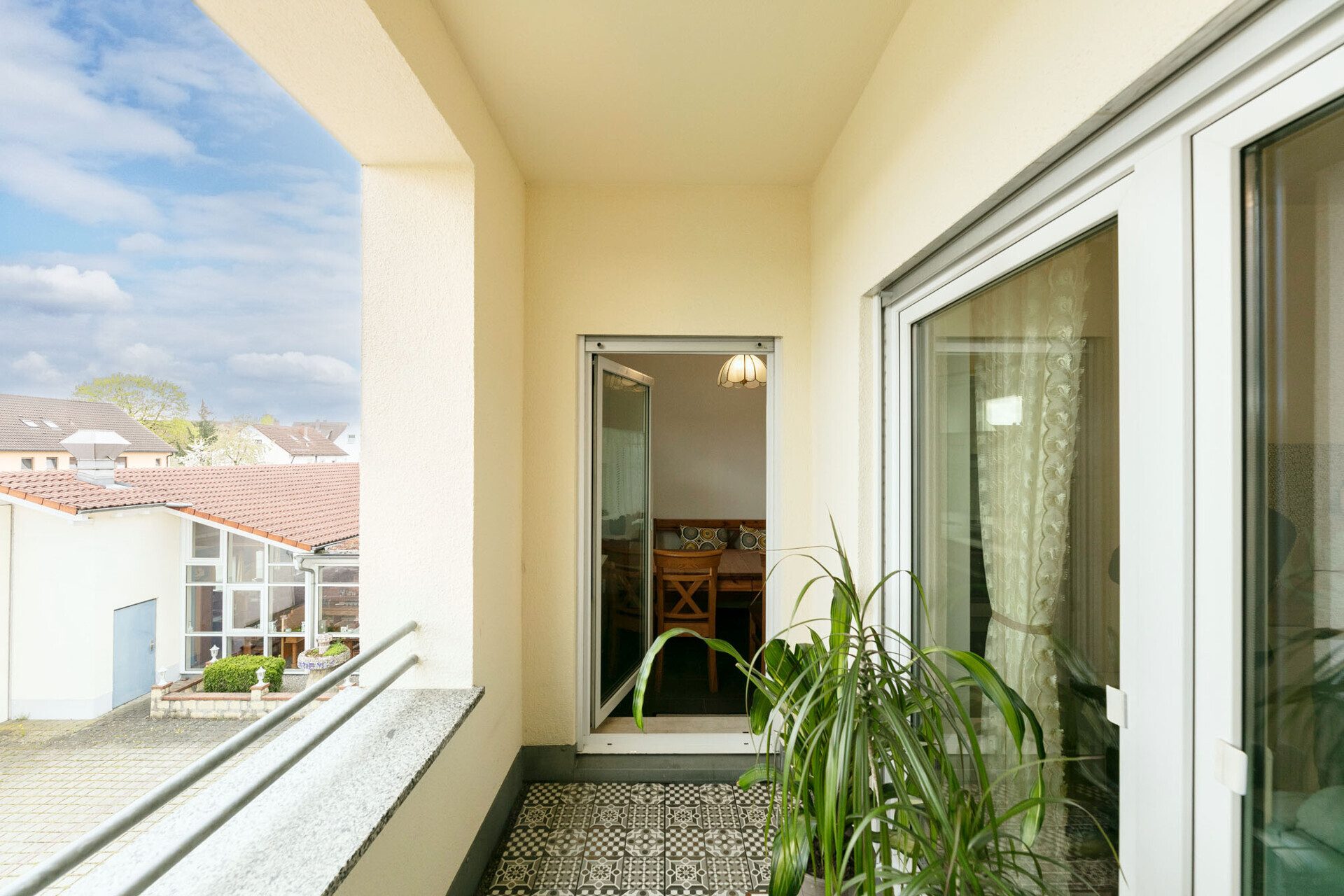 Immobilienangebot - Neu-Ulm / Offenhausen - Alle - Komfortables Wohnen in gepflegtem Ambiente – 4,5 Zimmer mit Balkon