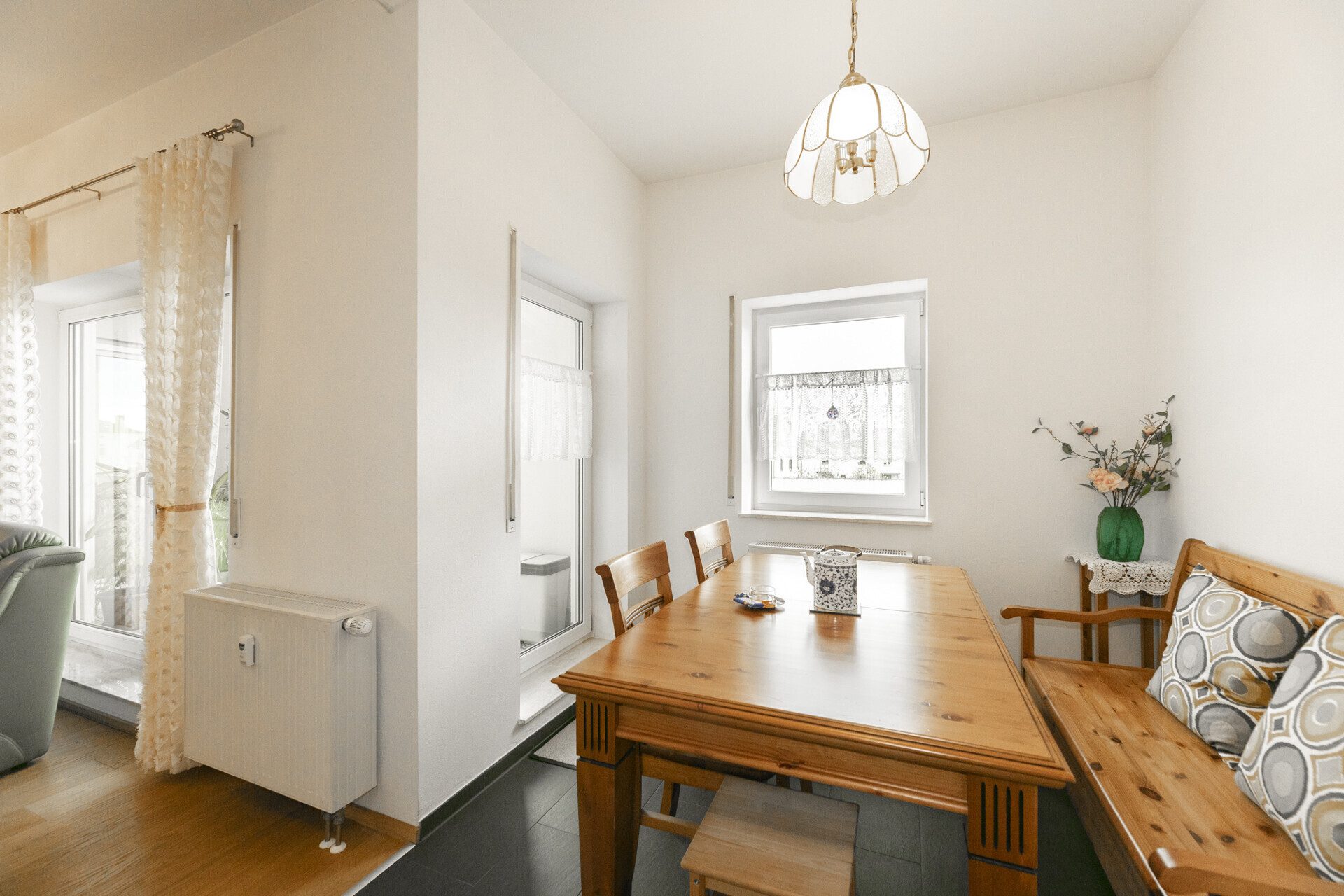 Immobilienangebot - Neu-Ulm / Offenhausen - Alle - Komfortables Wohnen in gepflegtem Ambiente – 4,5 Zimmer mit Balkon