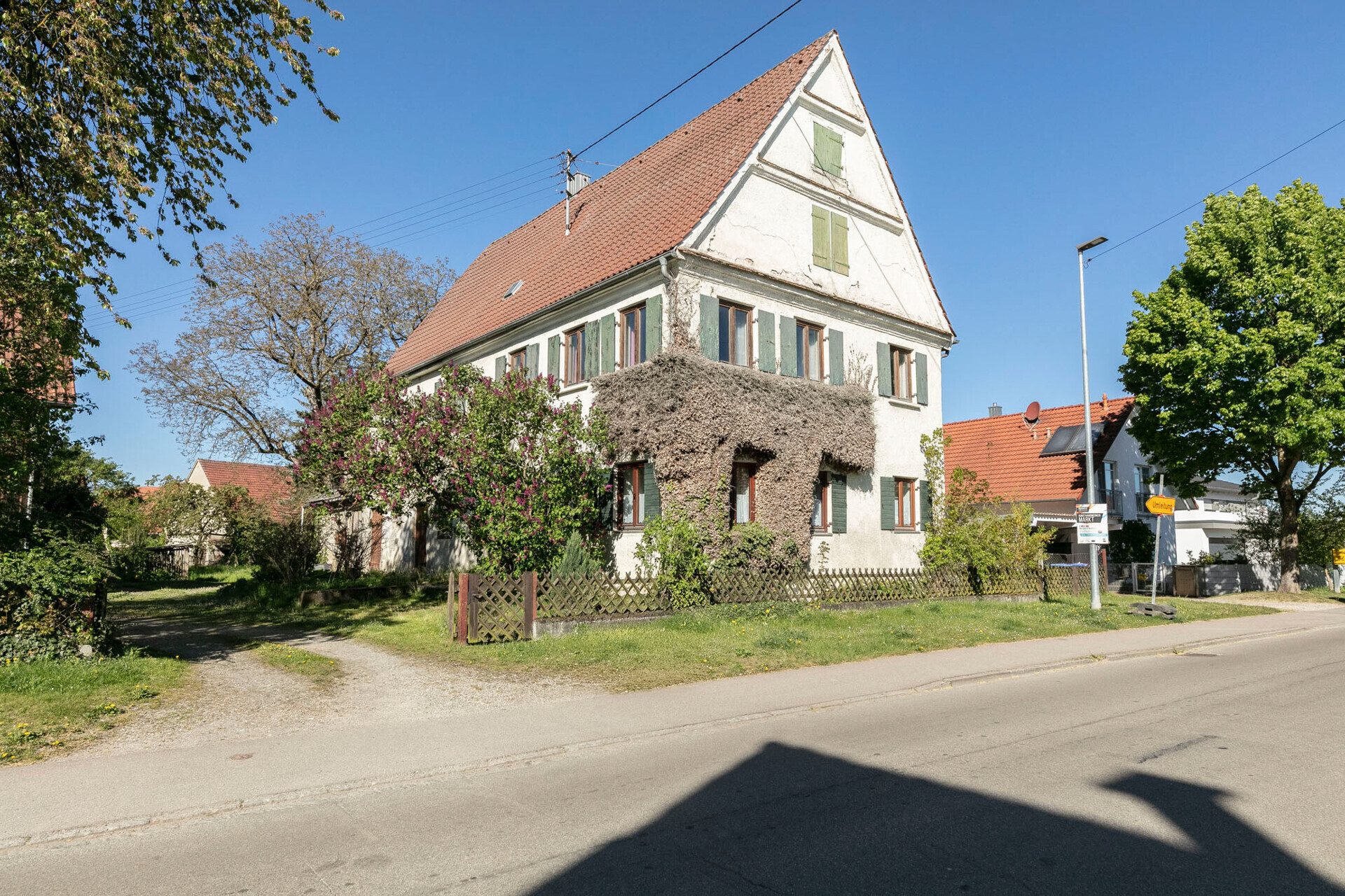 Immobilienangebot - Neu-Ulm/Steinheim - Alle - Denkmalgeschütztes Liebhaberobjekt mit Entwicklungspotenzial