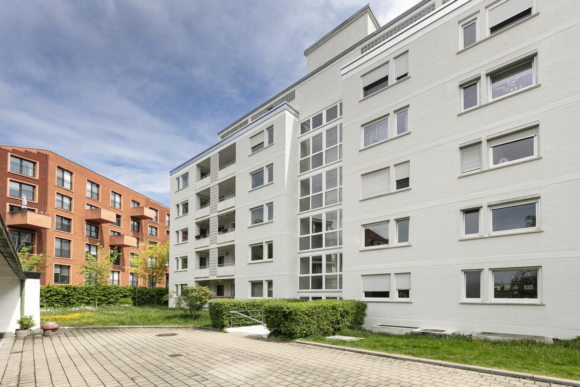 Immobilienangebot - Neu-Ulm - Alle - Mitten im Stadtzentrum - 
Schöne Wohnung mit zwei Balkonen