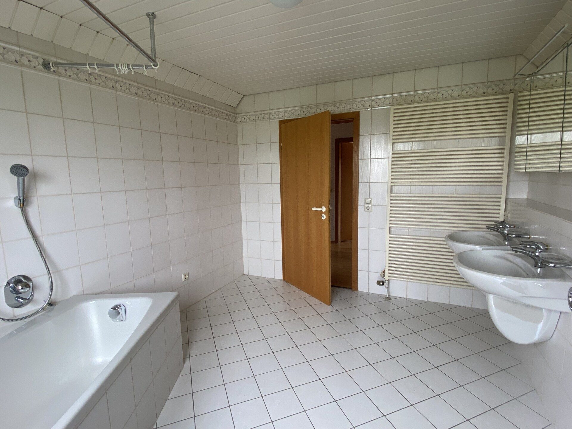 Immobilienangebot - Illerkirchberg / Unterkirchberg - Alle - Die Natur als Nachbar – Ideal für eine Person