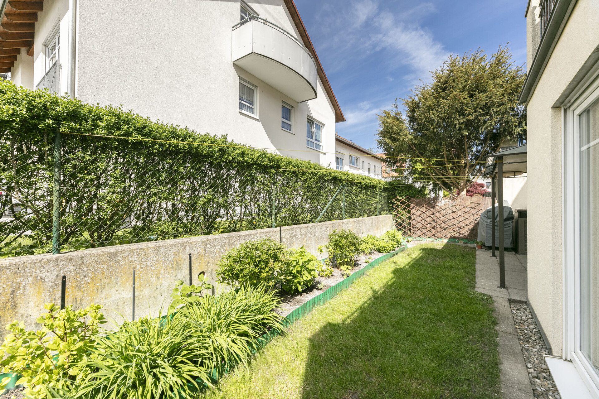 Immobilienangebot - Leipheim - Alle - Heute Kapitalanlage – morgen Ihr Zuhause: 3-Zimmer im EG + 2 TG-Stellplätze