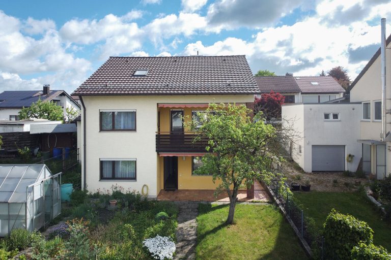 Immobilienangebot - Senden - Alle - Platz für Familie & gemeinsame Momente -
Einfamilienhaus & Einliegerbereich