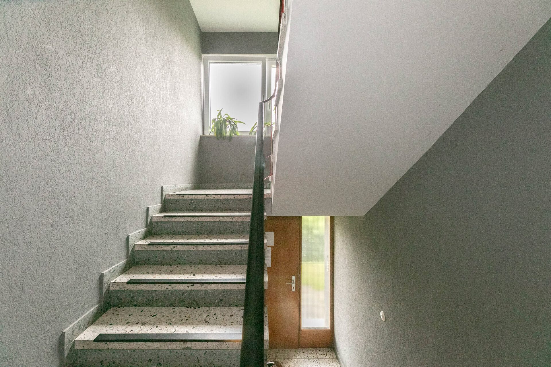 Immobilienangebot - Ulm/Söflingen - Alle - Investieren in Beständigkeit – MFH mit 6 Einheiten im begehrten Söflingen!