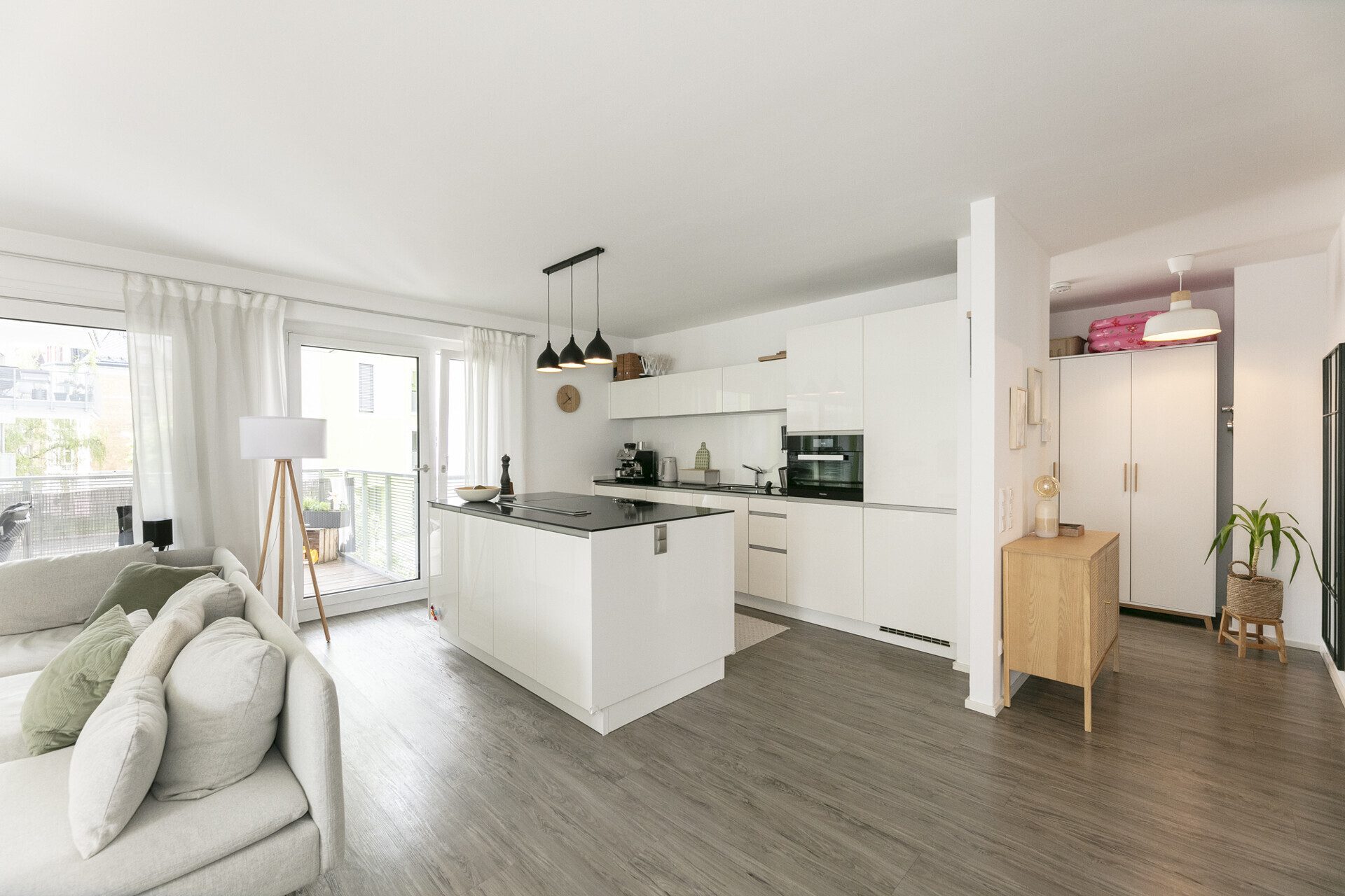 Immobilienangebot - Ulm - Alle - Modernes Wohnen mit Stil – Licht, Komfort und Lebensqualität vereint