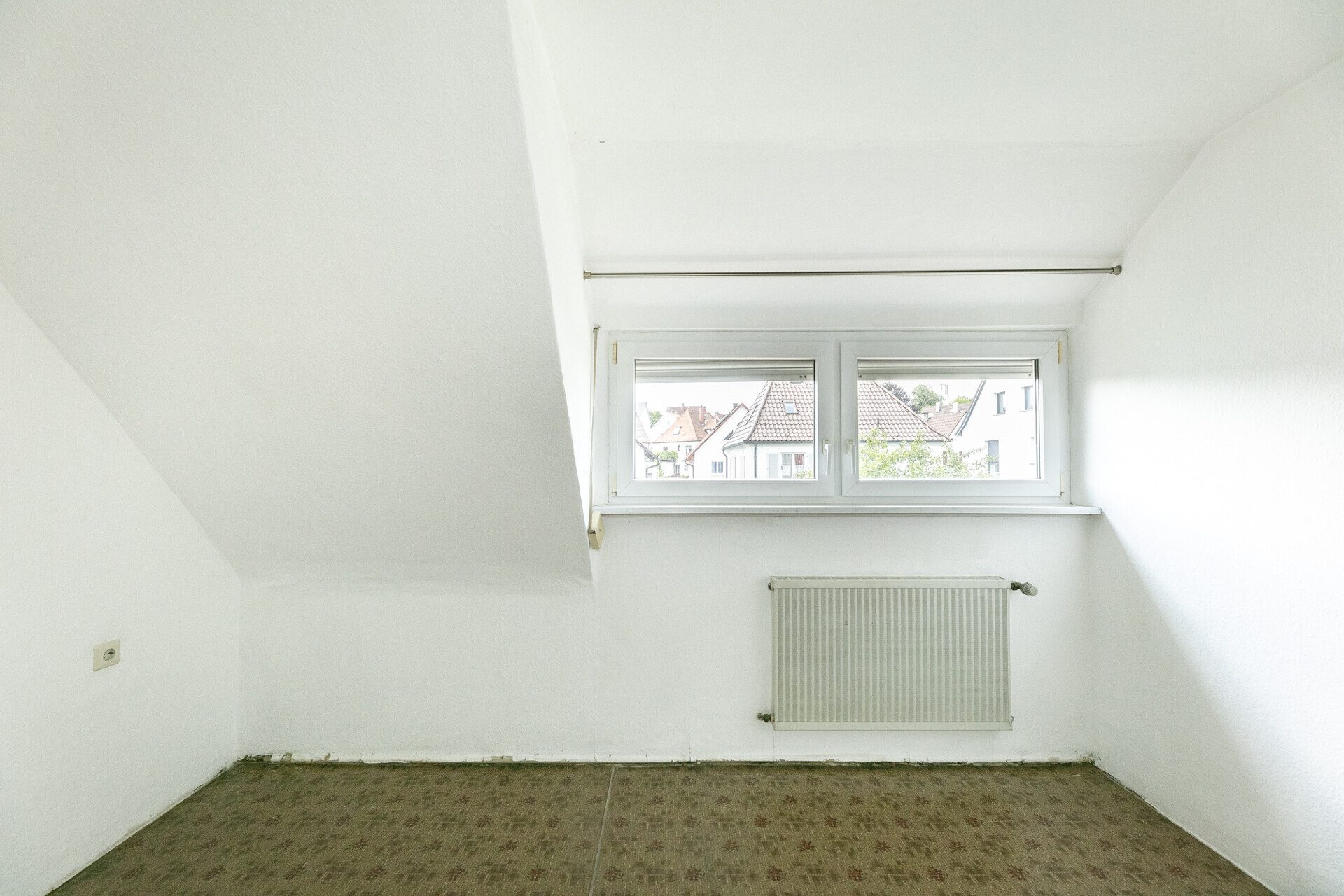 Immobilienangebot - Ulm - Alle - Am Ulmer Eselsberg: Doppelhaushälfte 
mit 3 Wohneinheiten, Garten & Garage