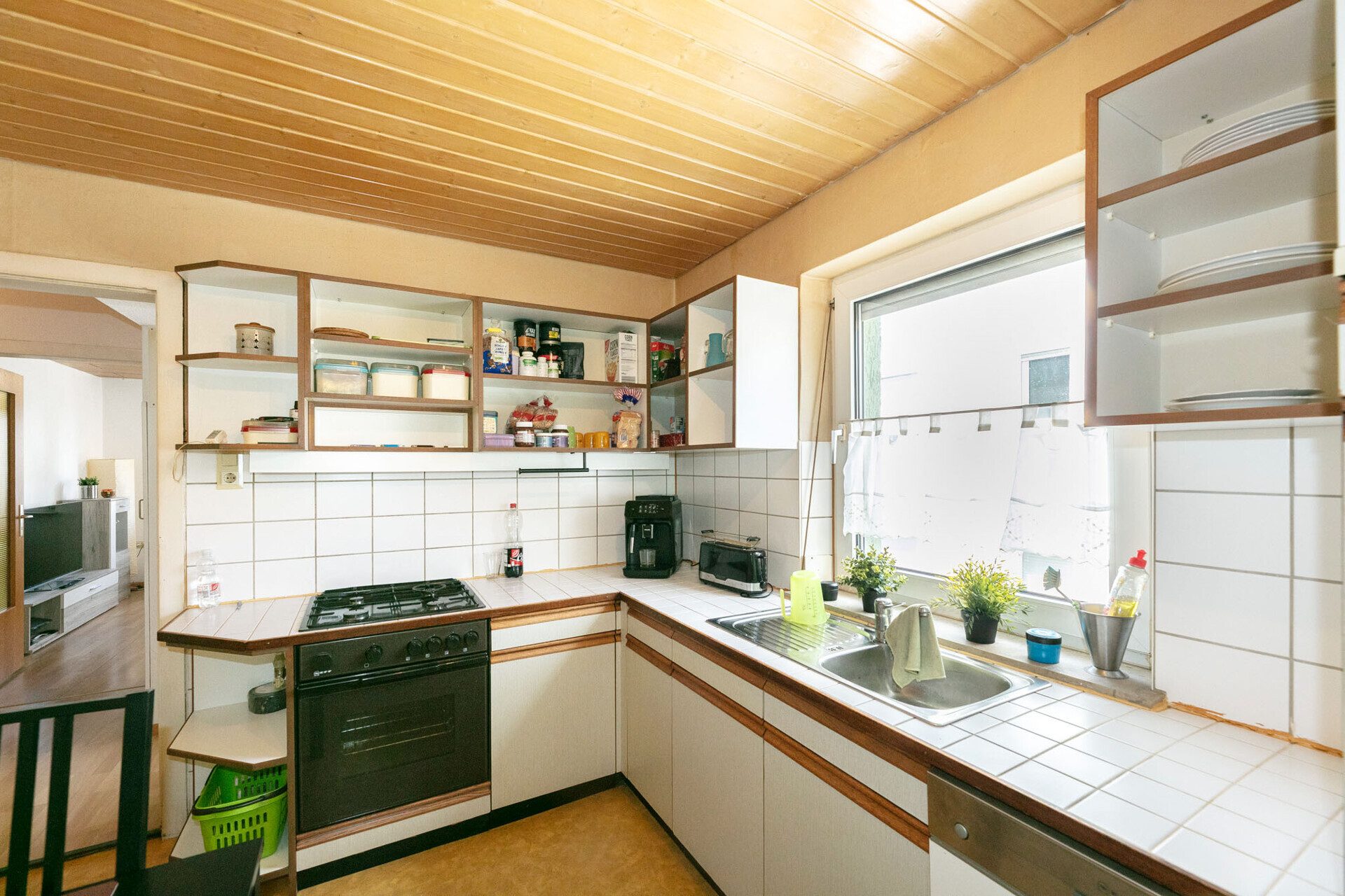 Immobilienangebot - Ulm - Alle - Am Ulmer Eselsberg: Doppelhaushälfte 
mit 3 Wohneinheiten, Garten & Garage