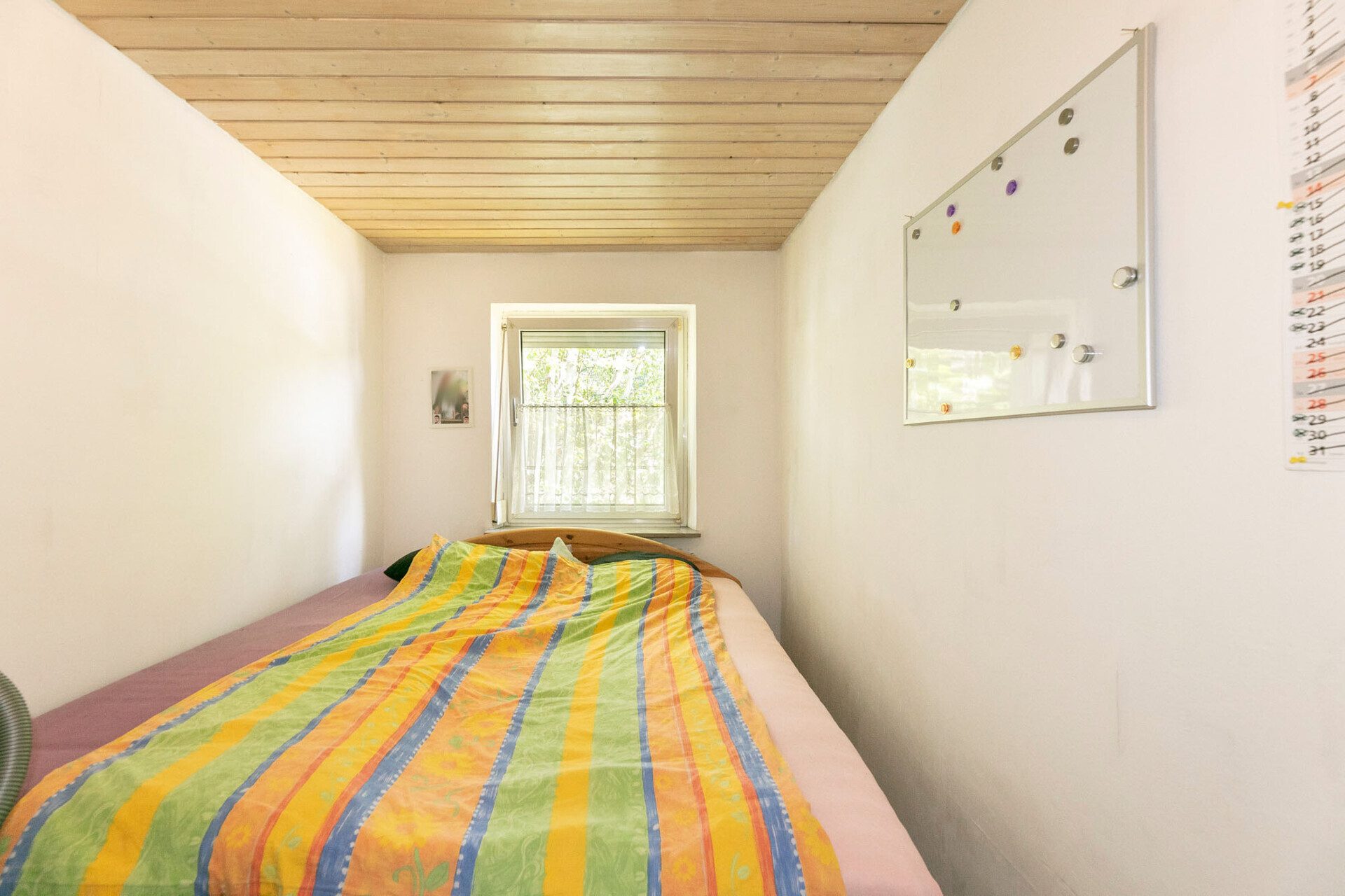 Immobilienangebot - Ulm - Alle - Am Ulmer Eselsberg: Doppelhaushälfte 
mit 3 Wohneinheiten, Garten & Garage