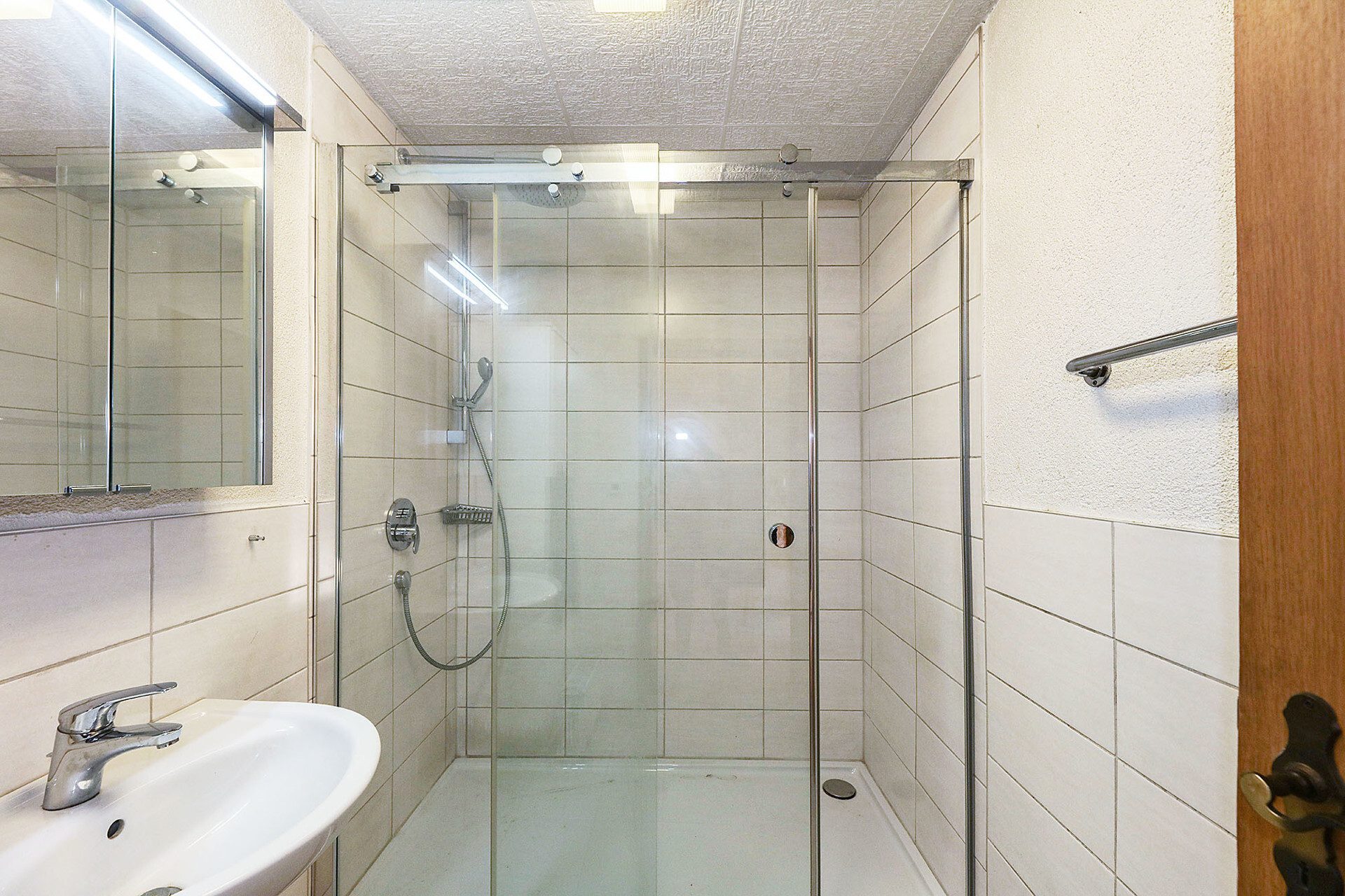 Immobilienangebot - Gerstetten / Heldenfingen - Alle - Hier beginnt Ihr Projekt Zuhause – Doppelhaushälfte mit Potenzial