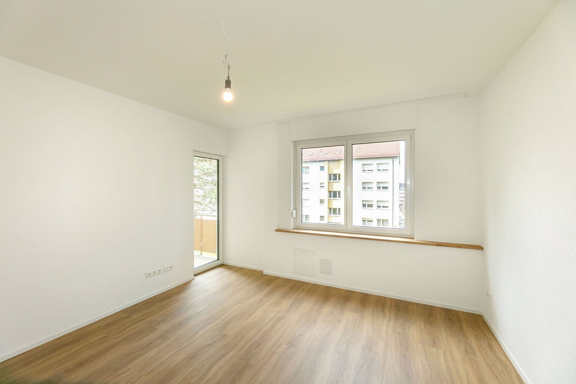 Immobilienangebot - Ulm-Eselsberg - Alle - Direkt einzugsbereit - Toll sanierte 3-Zimmer-Wohnung mit Stellplatz