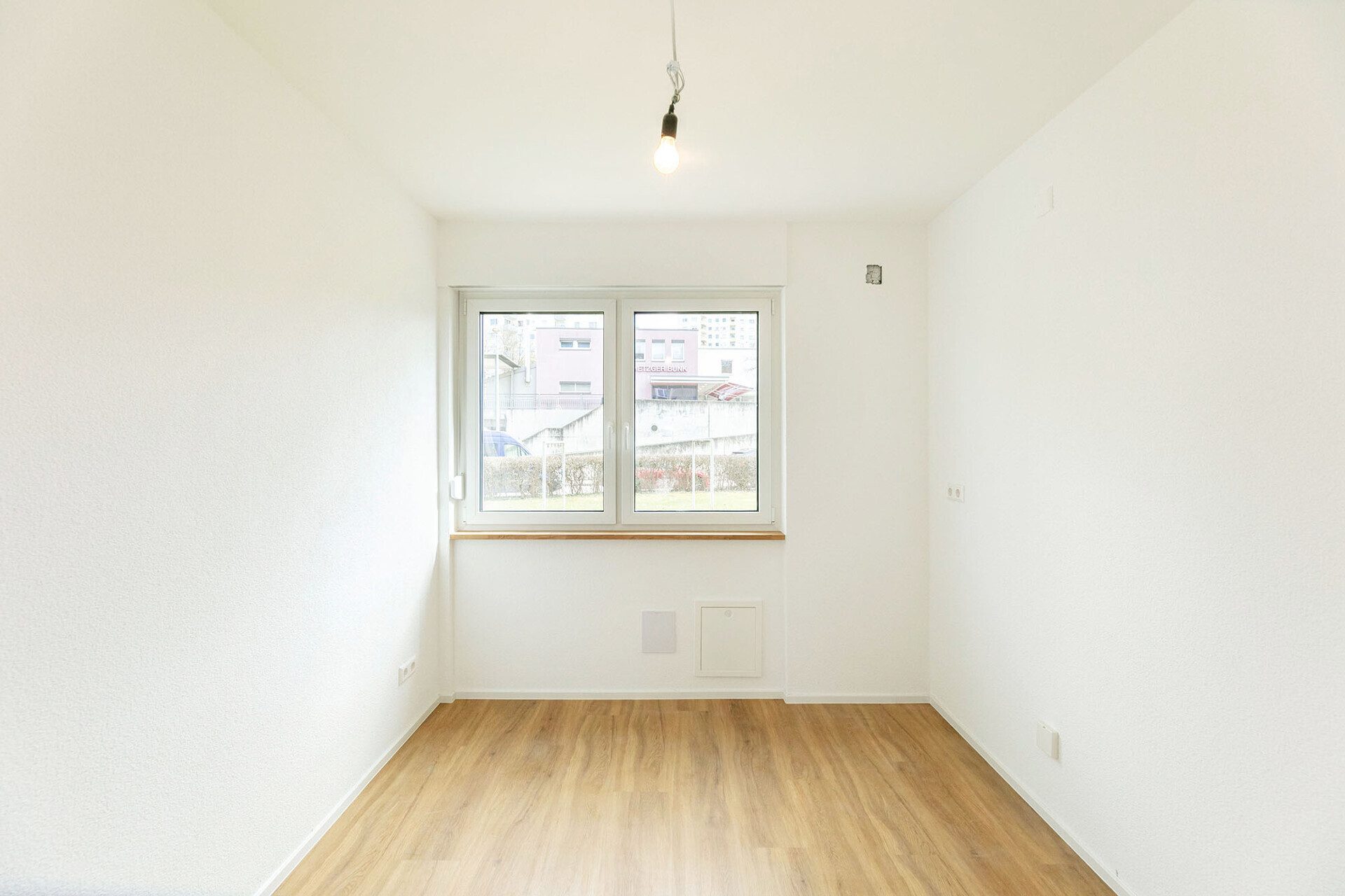 Immobilienangebot - Ulm-Eselsberg - Alle - Hier lässt es sich wohnen - sanierte 3-Zimmer-Wohnung mit Stellplatz