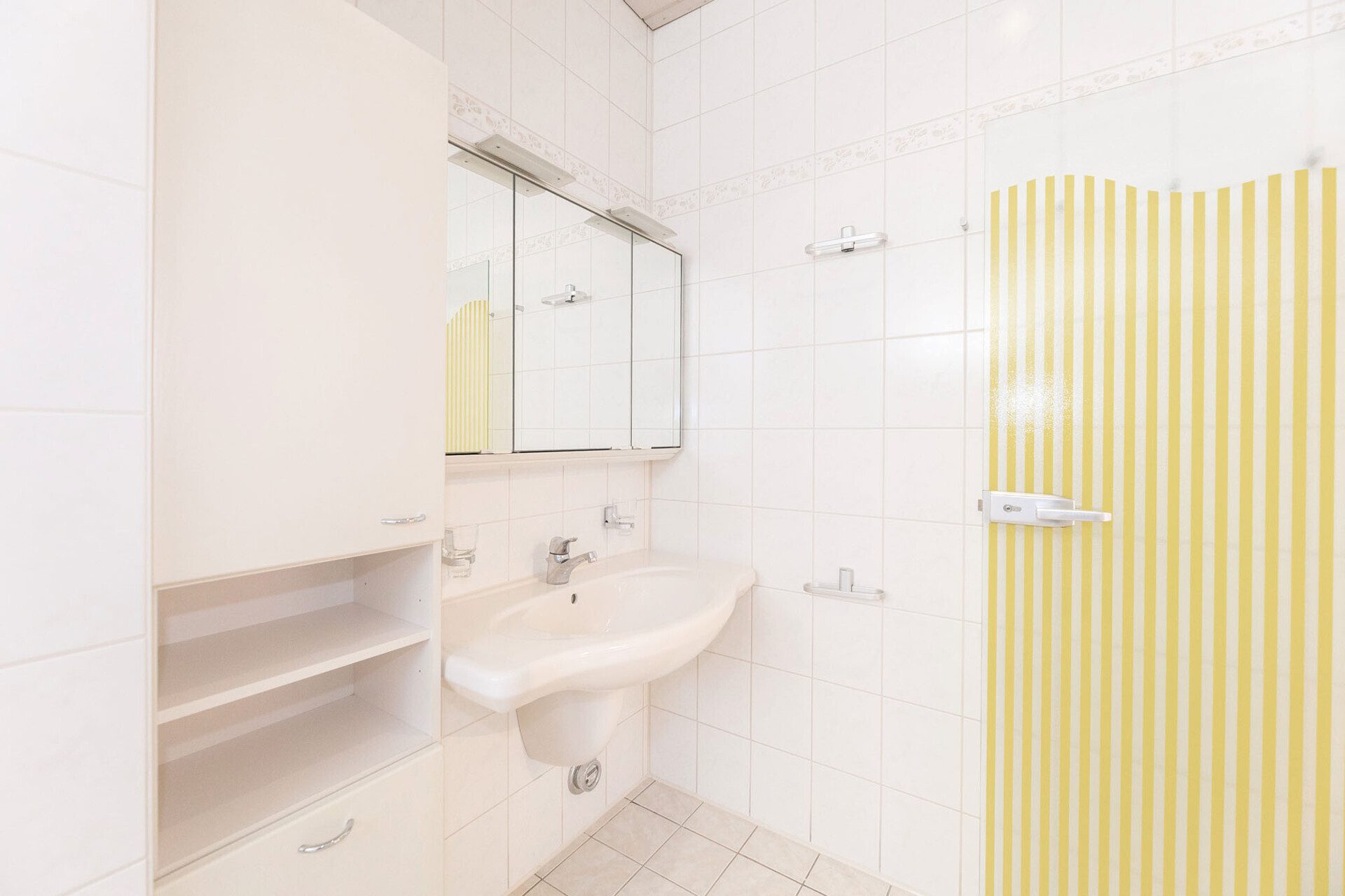 Immobilienangebot - Ulm - Alle - Wohnen mit Komfort mitten in Ulm – 3-Zi.-Wohnung mit Treppenlift