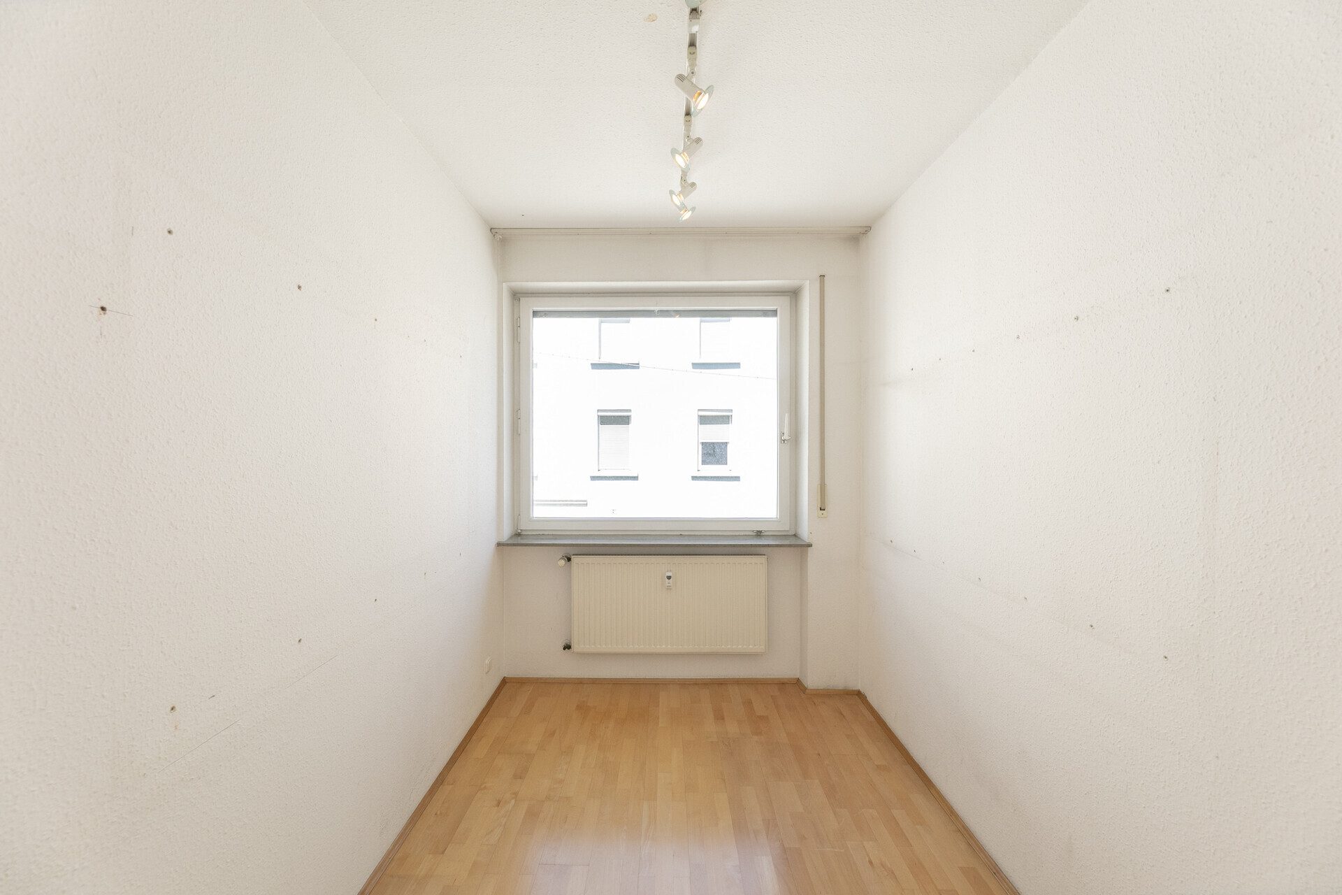 Immobilienangebot - Ulm - Alle - Wohnen mit Komfort mitten in Ulm – 3-Zi.-Wohnung mit Treppenlift
