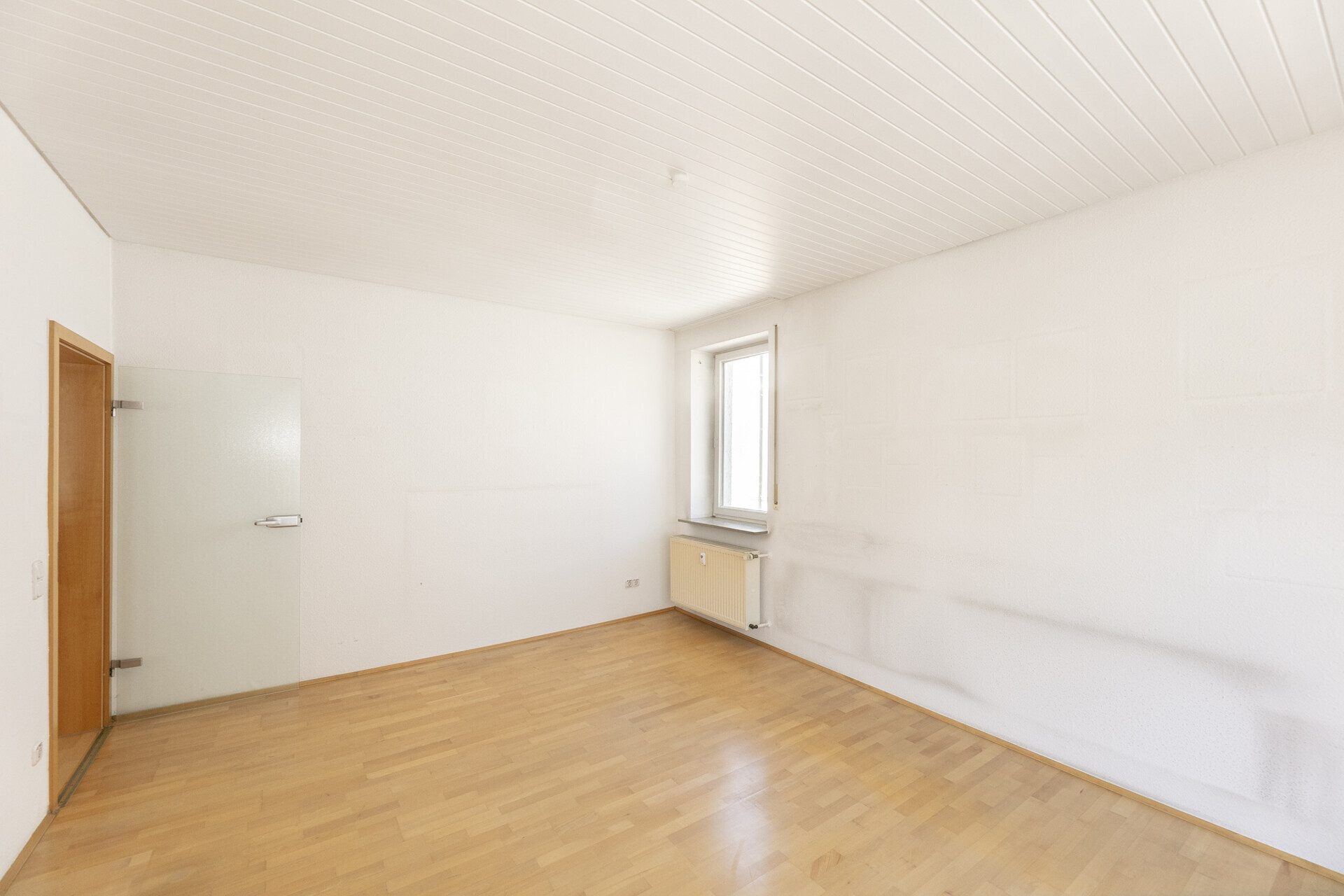 Immobilienangebot - Ulm - Alle - Wohnen mit Komfort mitten in Ulm – 3-Zi.-Wohnung mit Treppenlift